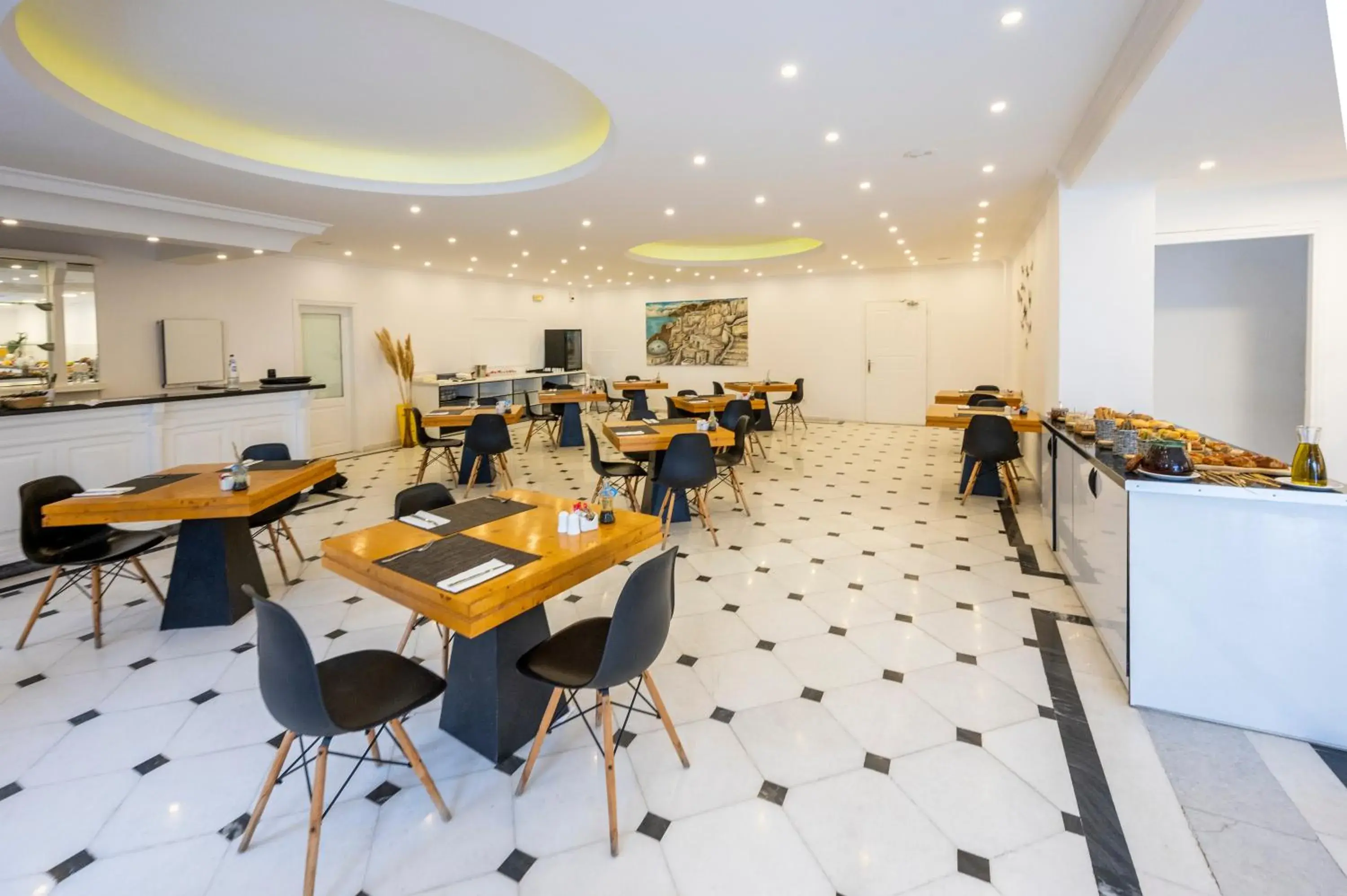 Breakfast in Smy Mediterranean White Santorini Breakfast in Smy Mediterranean White Santorini