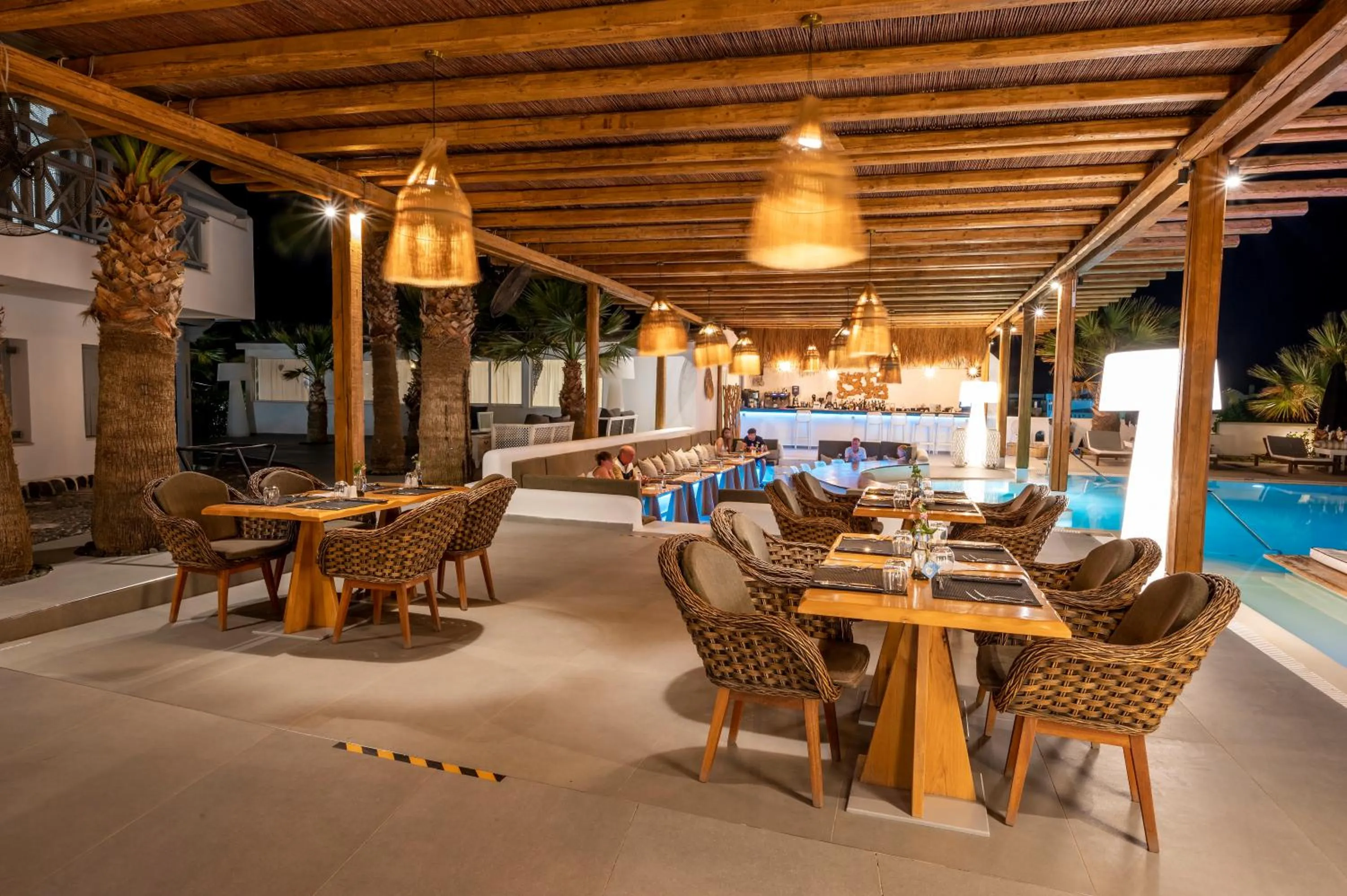 Restaurant/places to eat in Smy Mediterranean White Santorini