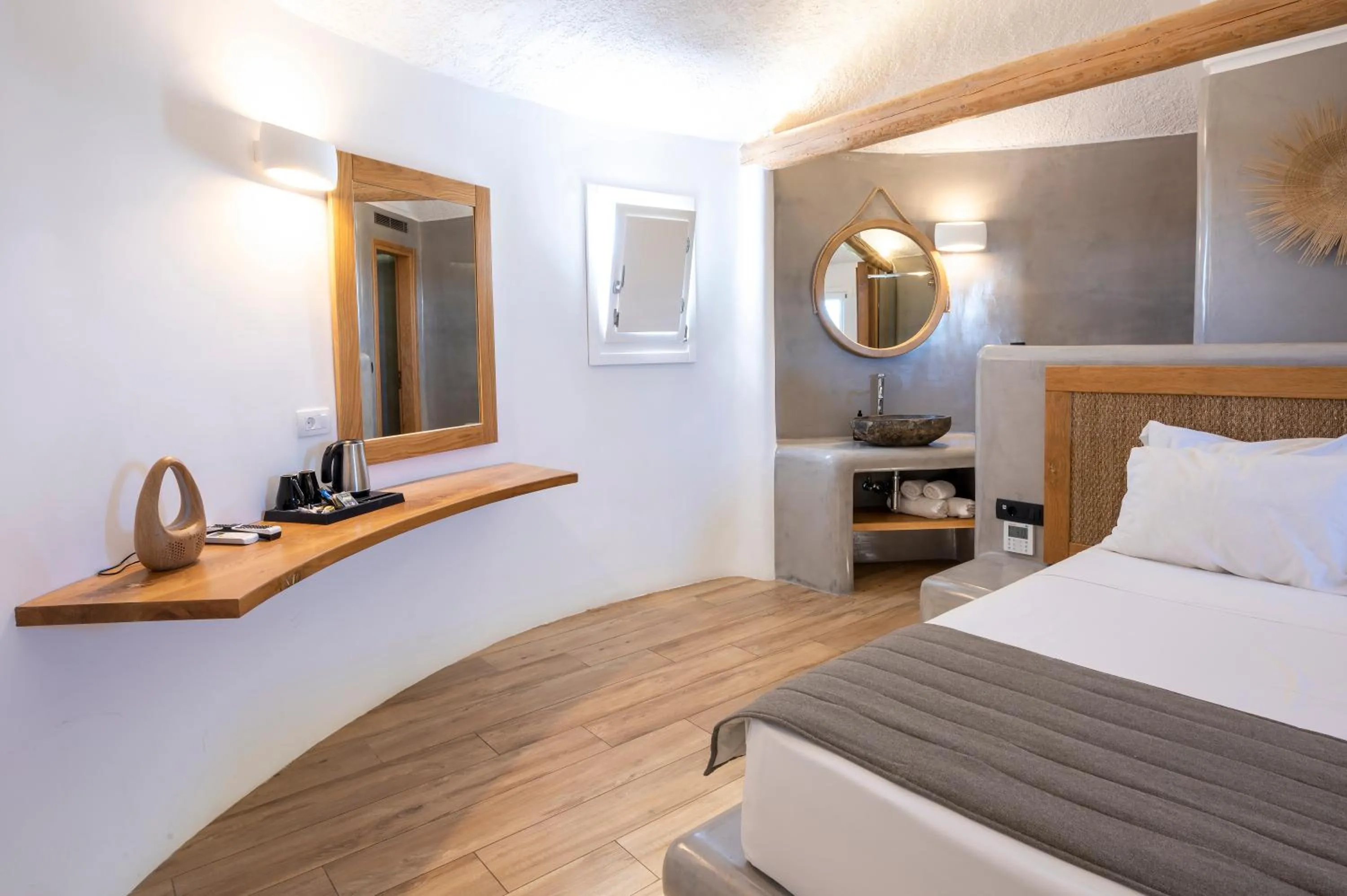 Bedroom, Bed in Smy Mediterranean White Santorini