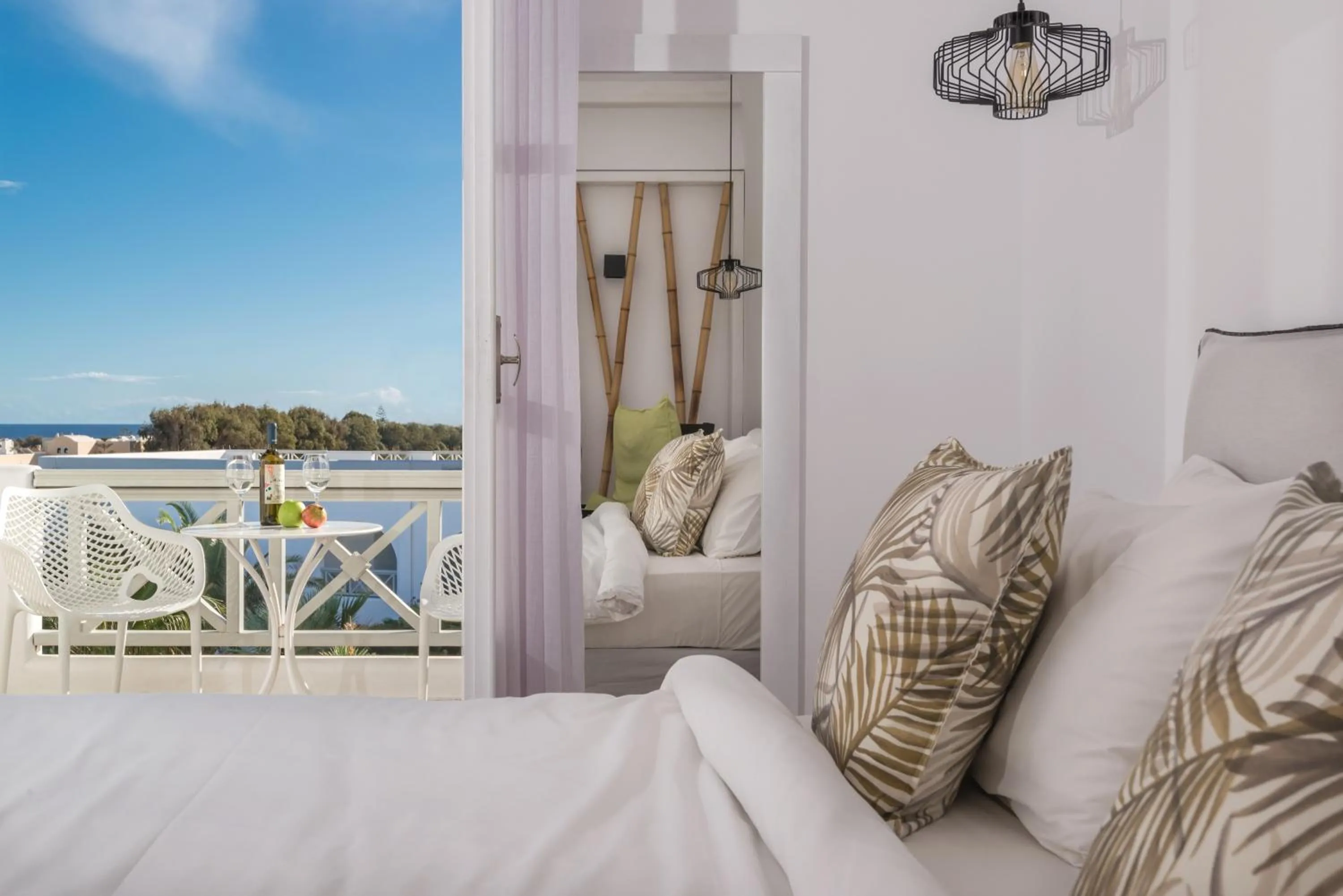 Balcony/Terrace, Bed in Smy Mediterranean White Santorini