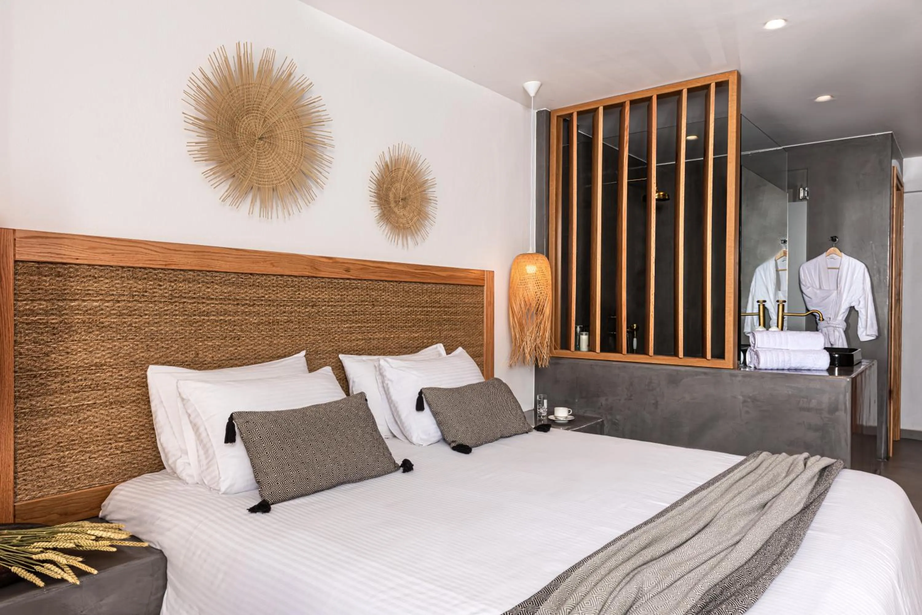 Bedroom, Bed in Smy Mediterranean White Santorini