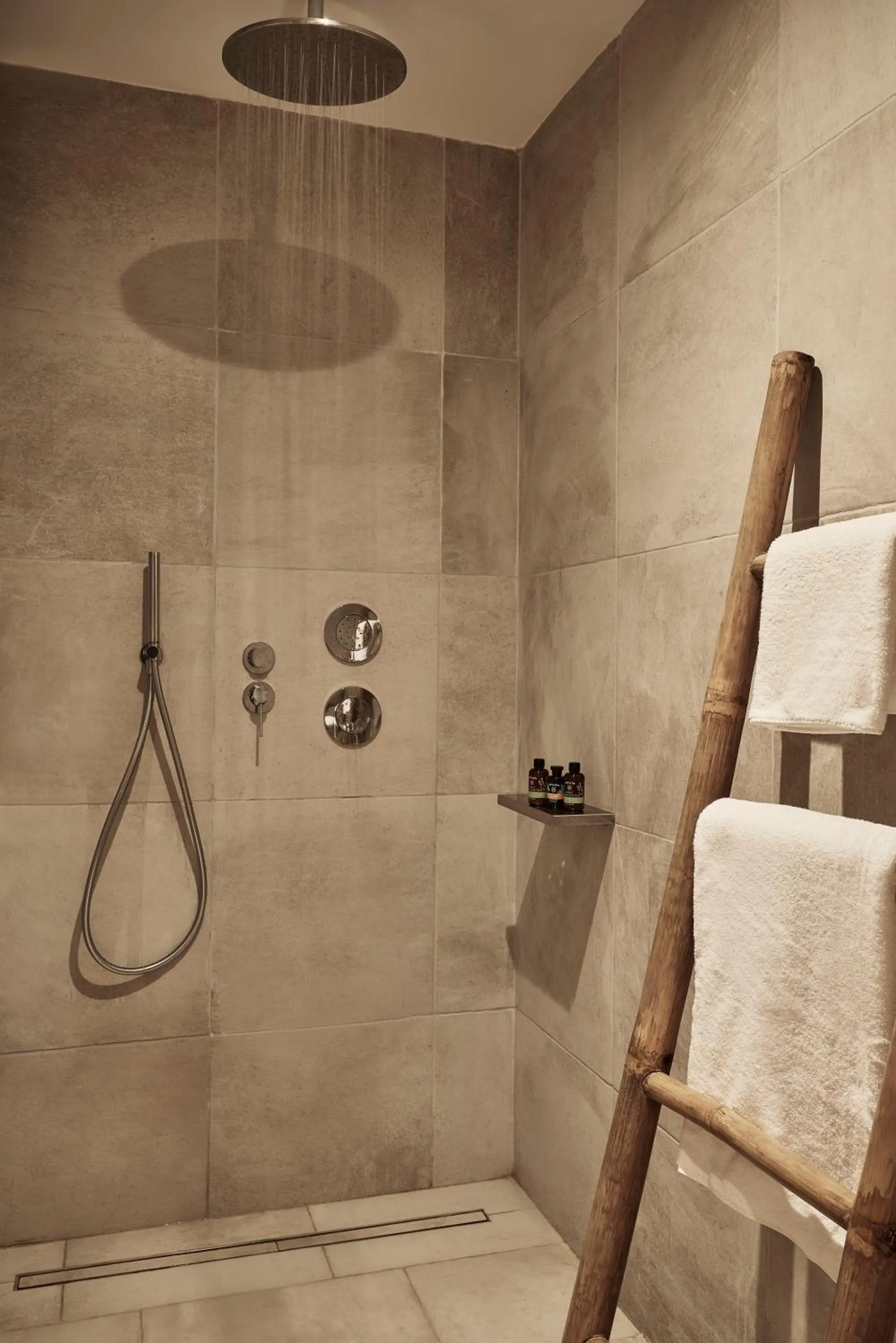 Shower in Dionysos Seaside Resort Ios