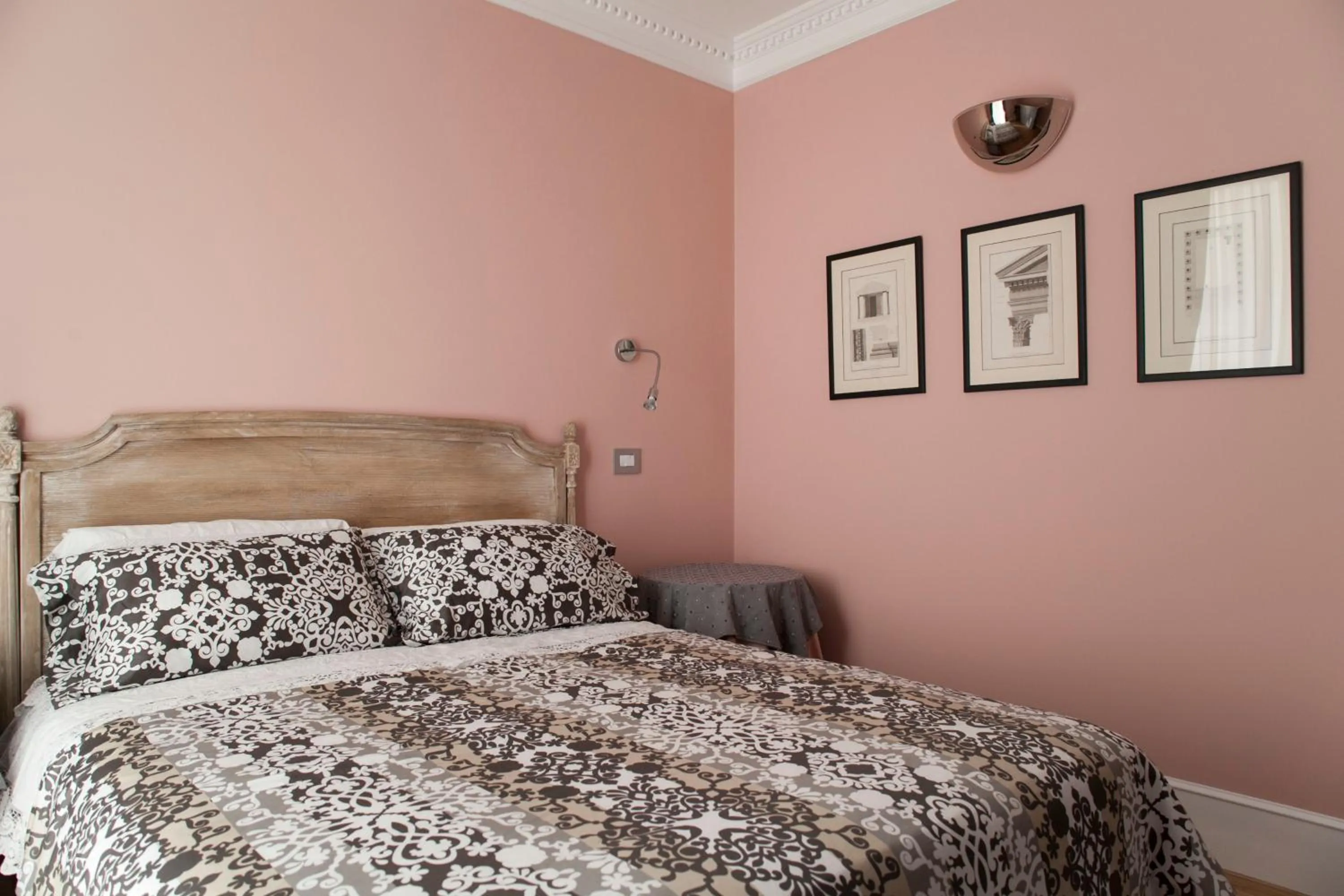 Photo of the whole room in Palazzo del Senatore