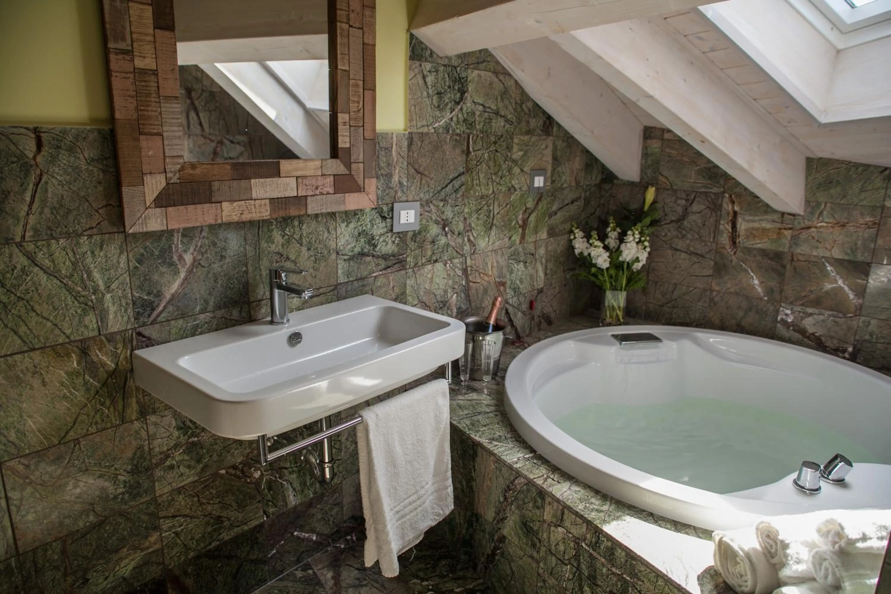 Bathroom in Palazzo del Senatore