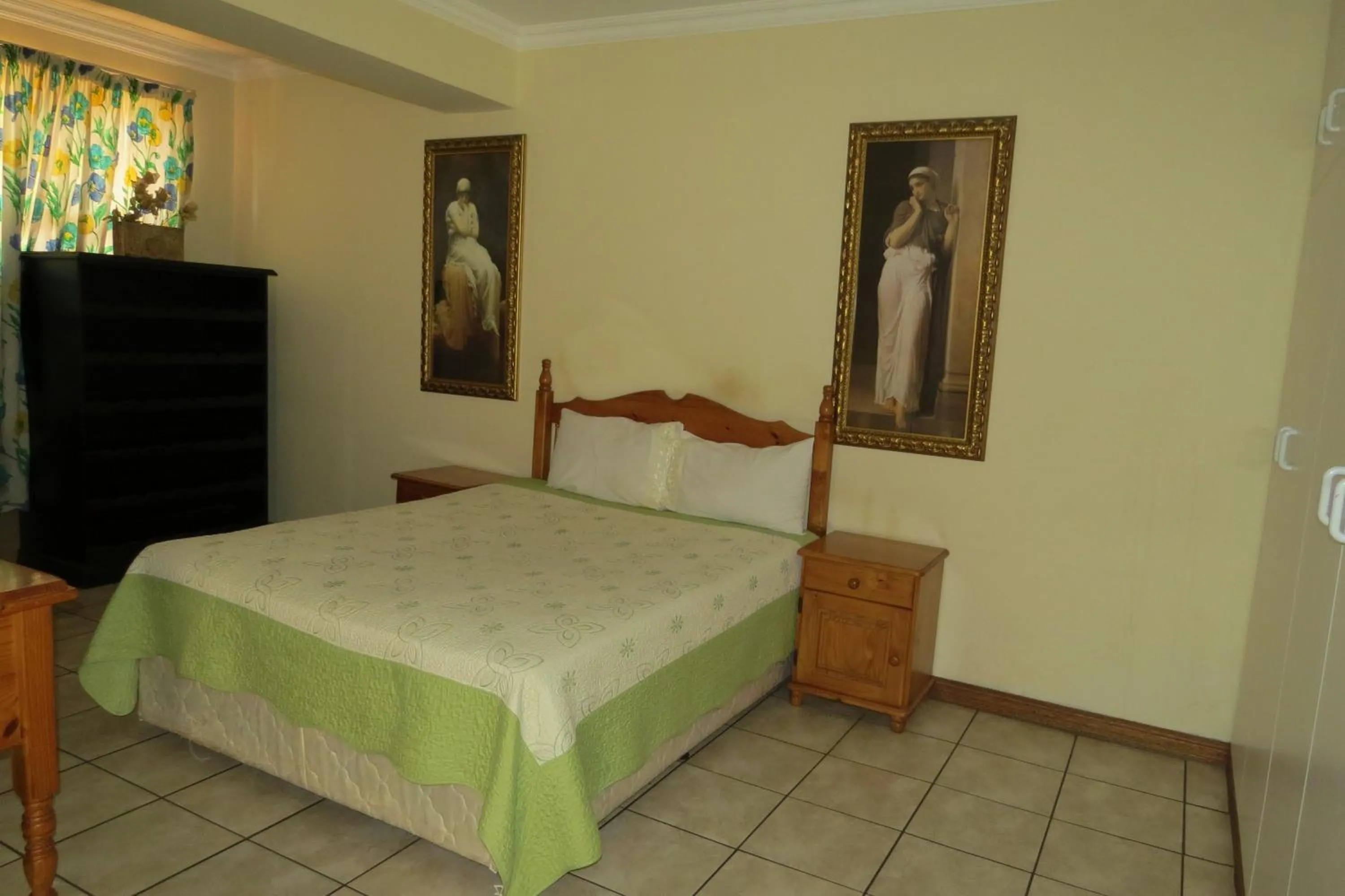 Bed in Lajava Guest Lodge