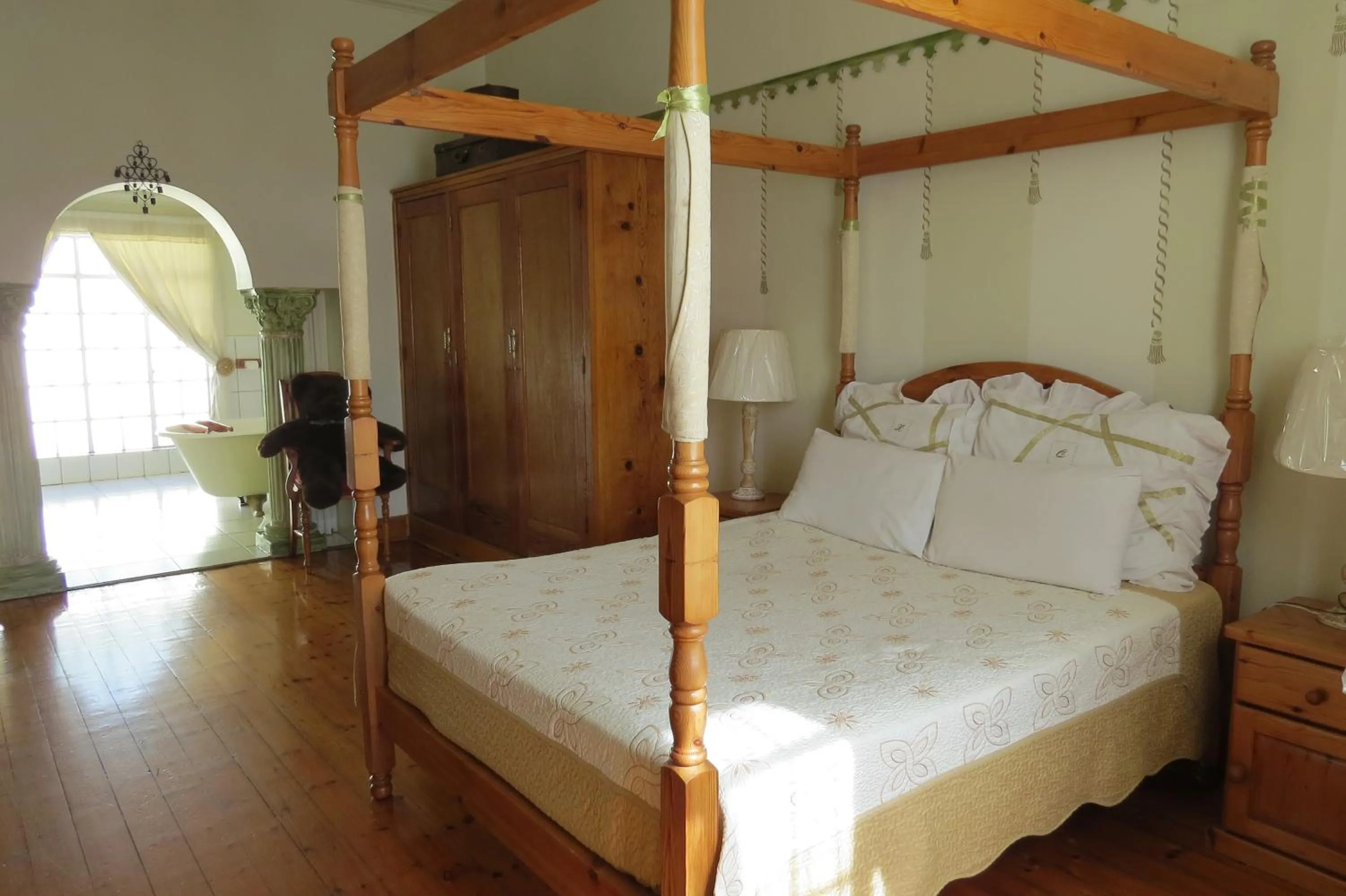 Bed in Lajava Guest Lodge