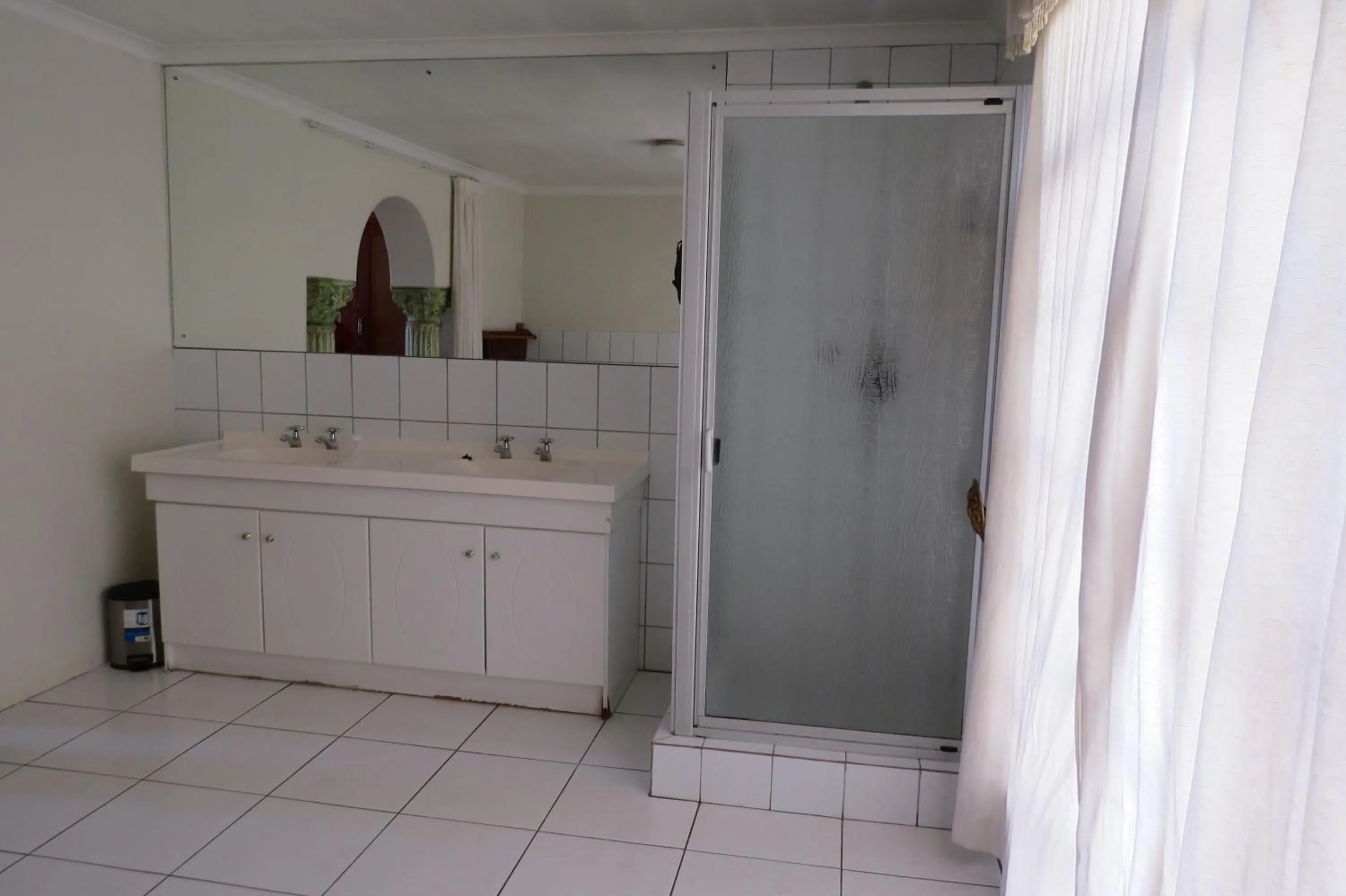 Kitchen or kitchenette in Lajava Guest Lodge