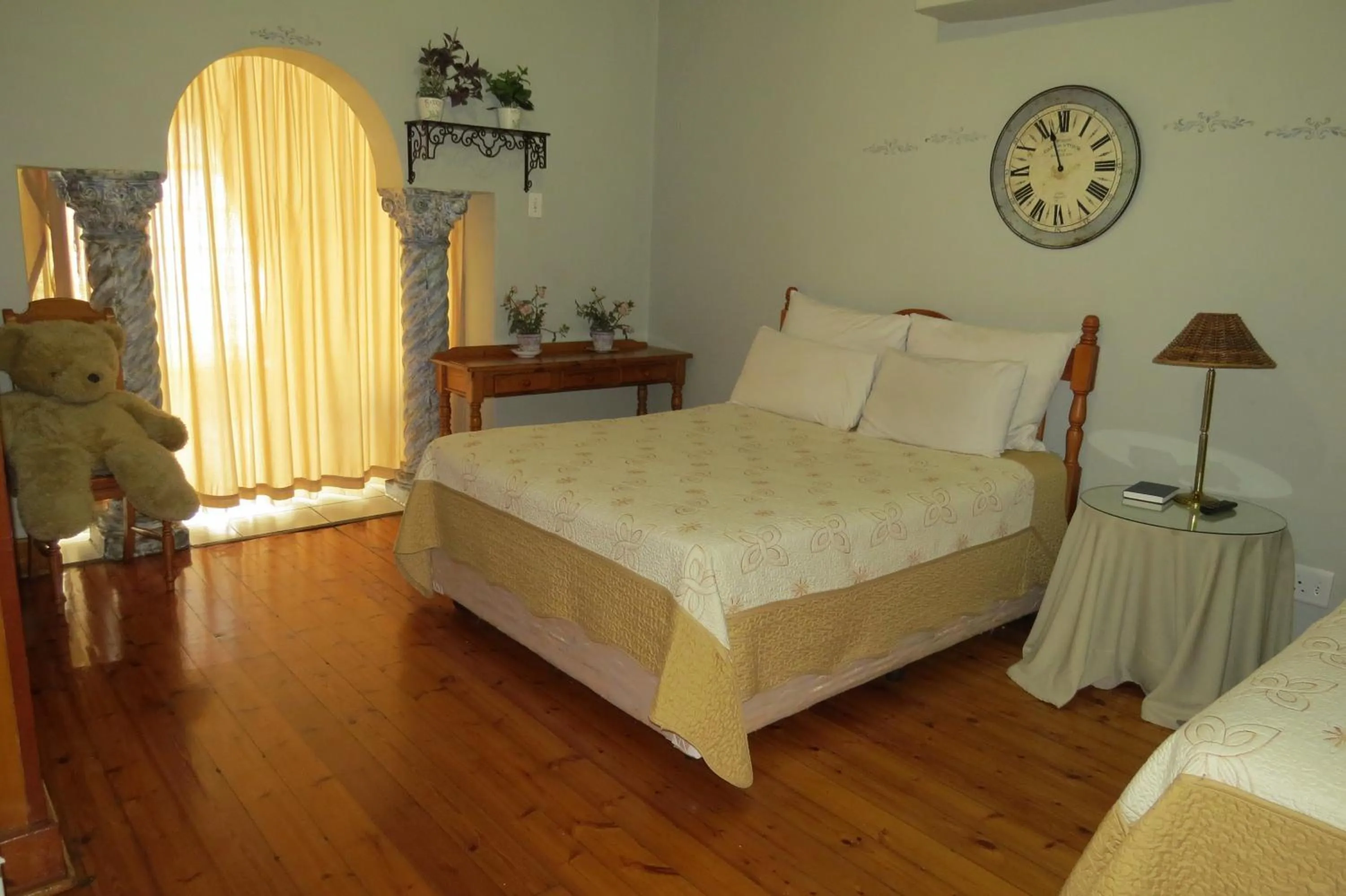 Bed in Lajava Guest Lodge