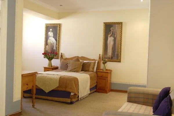 Bed in Lajava Guest Lodge