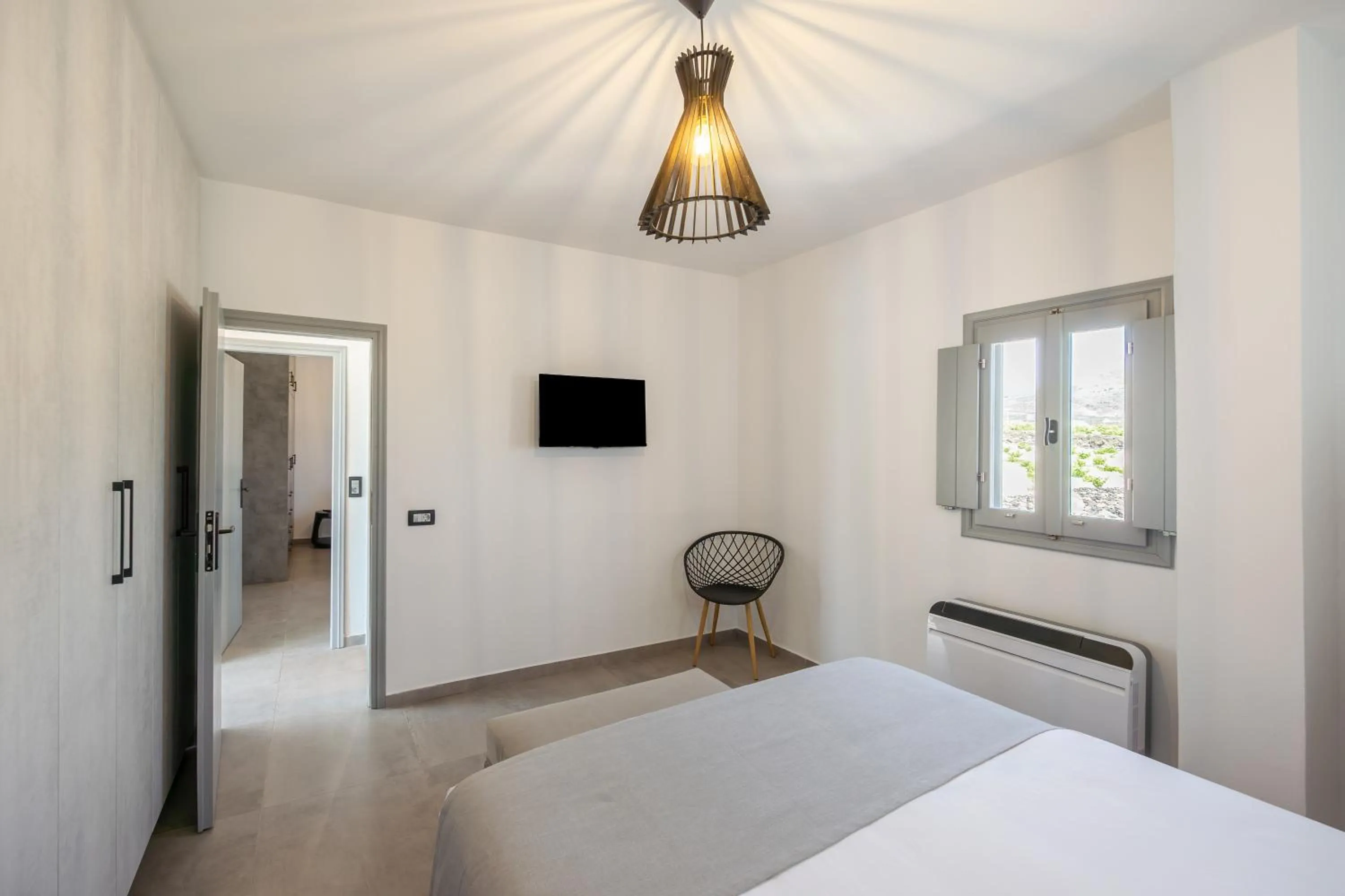 Bedroom, Bed in Thermes Luxury Villas And Spa