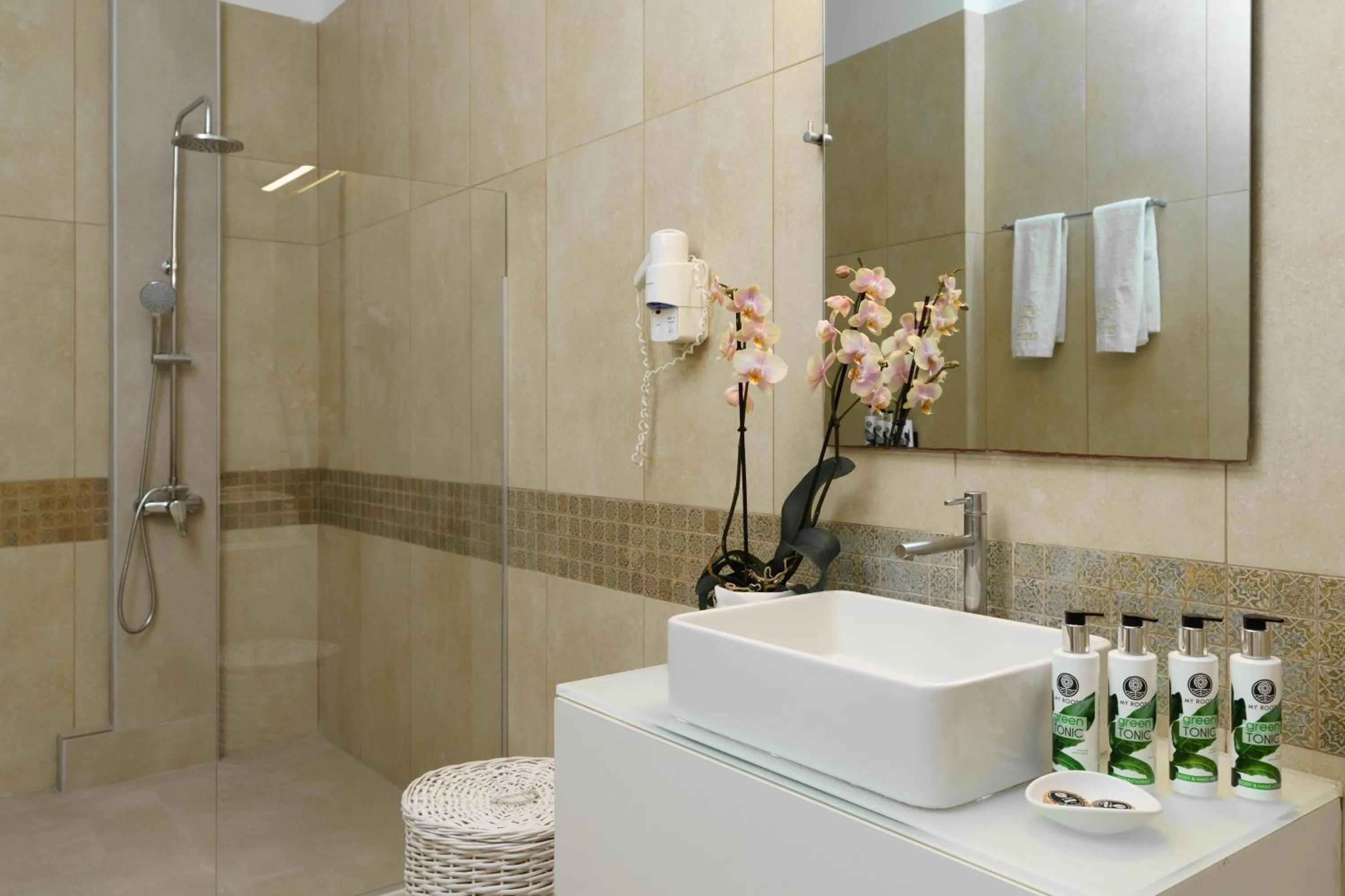 Bathroom in Thermes Luxury Villas And Spa