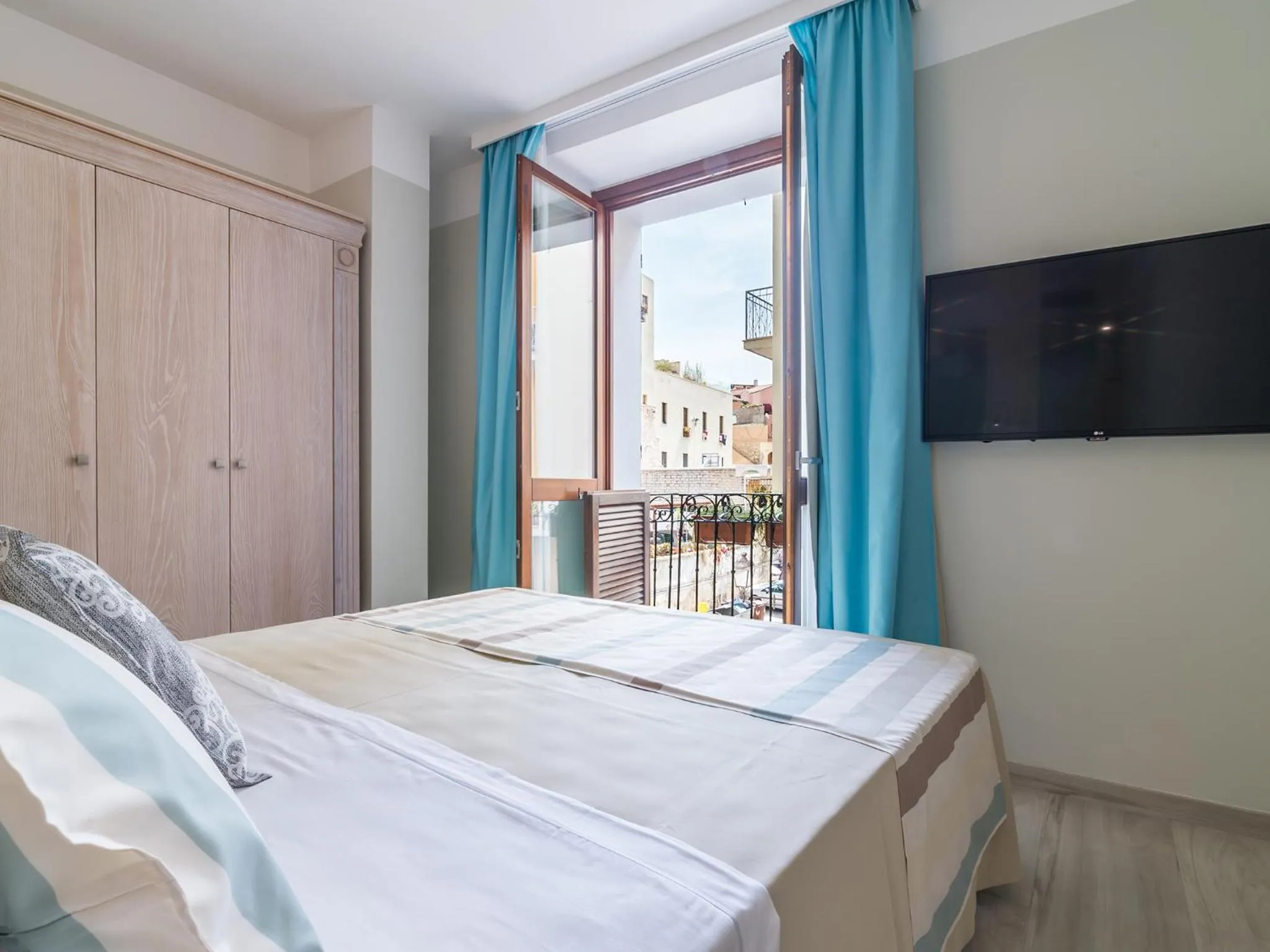 Bedroom, Bed in L'Ambasciata Hotel de Charme