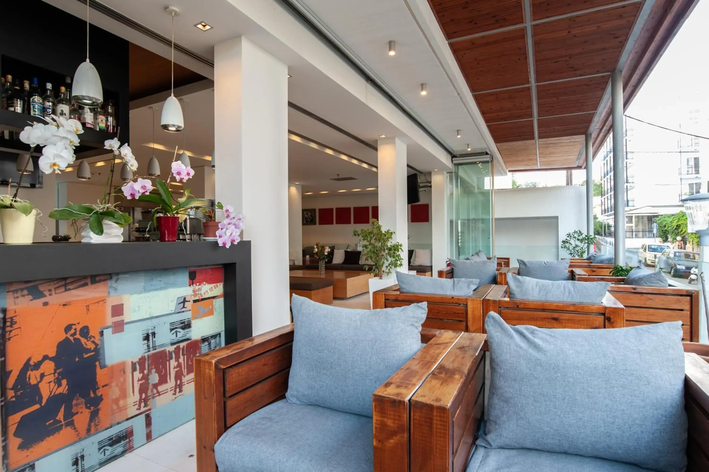 Lounge or bar in Atlantis Boutique City Hotel Lounge or bar in Atlantis Boutique City Hotel