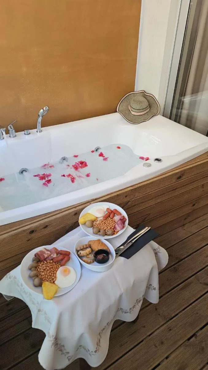 Atlantis Boutique City Hotel