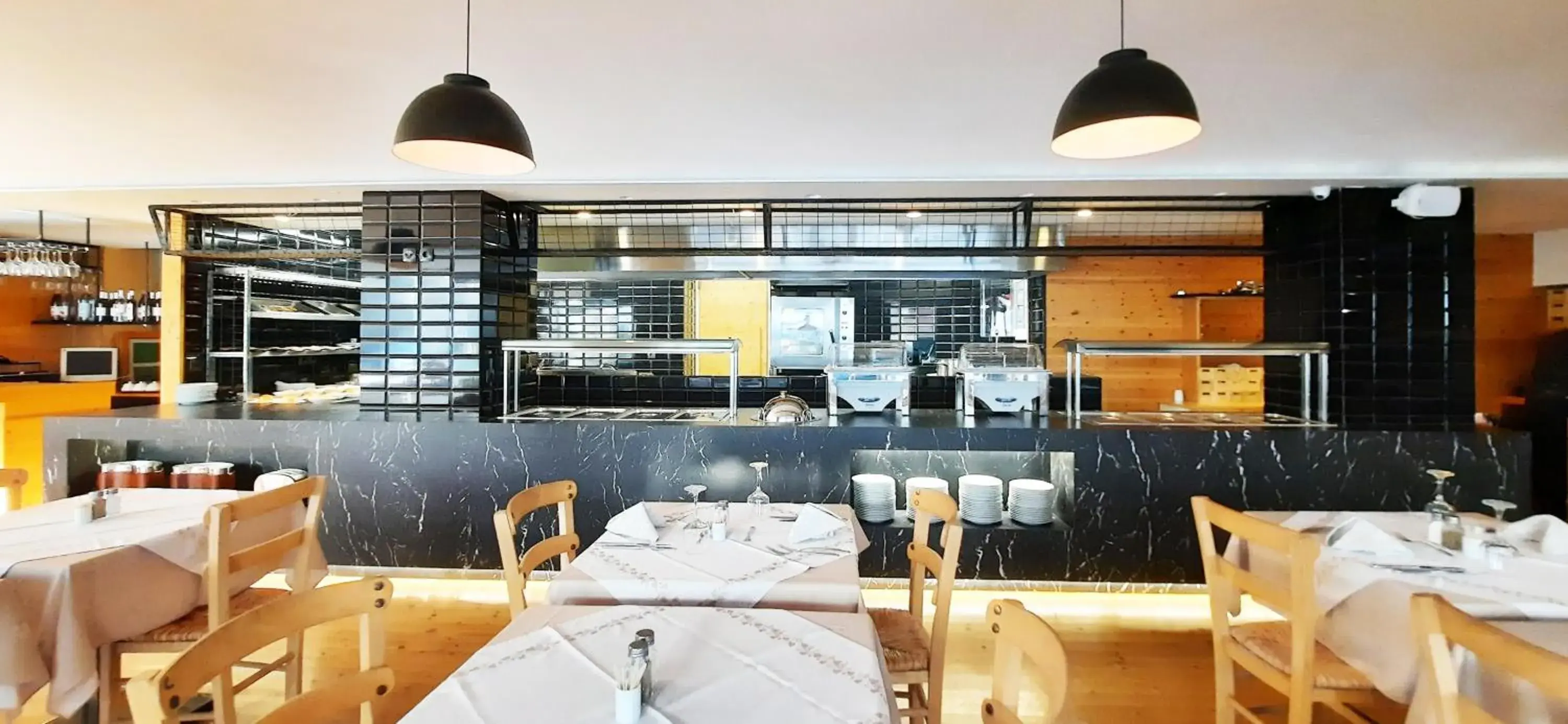 Restaurant/places to eat in Atlantis Boutique City Hotel Restaurant/places to eat in Atlantis Boutique City Hotel