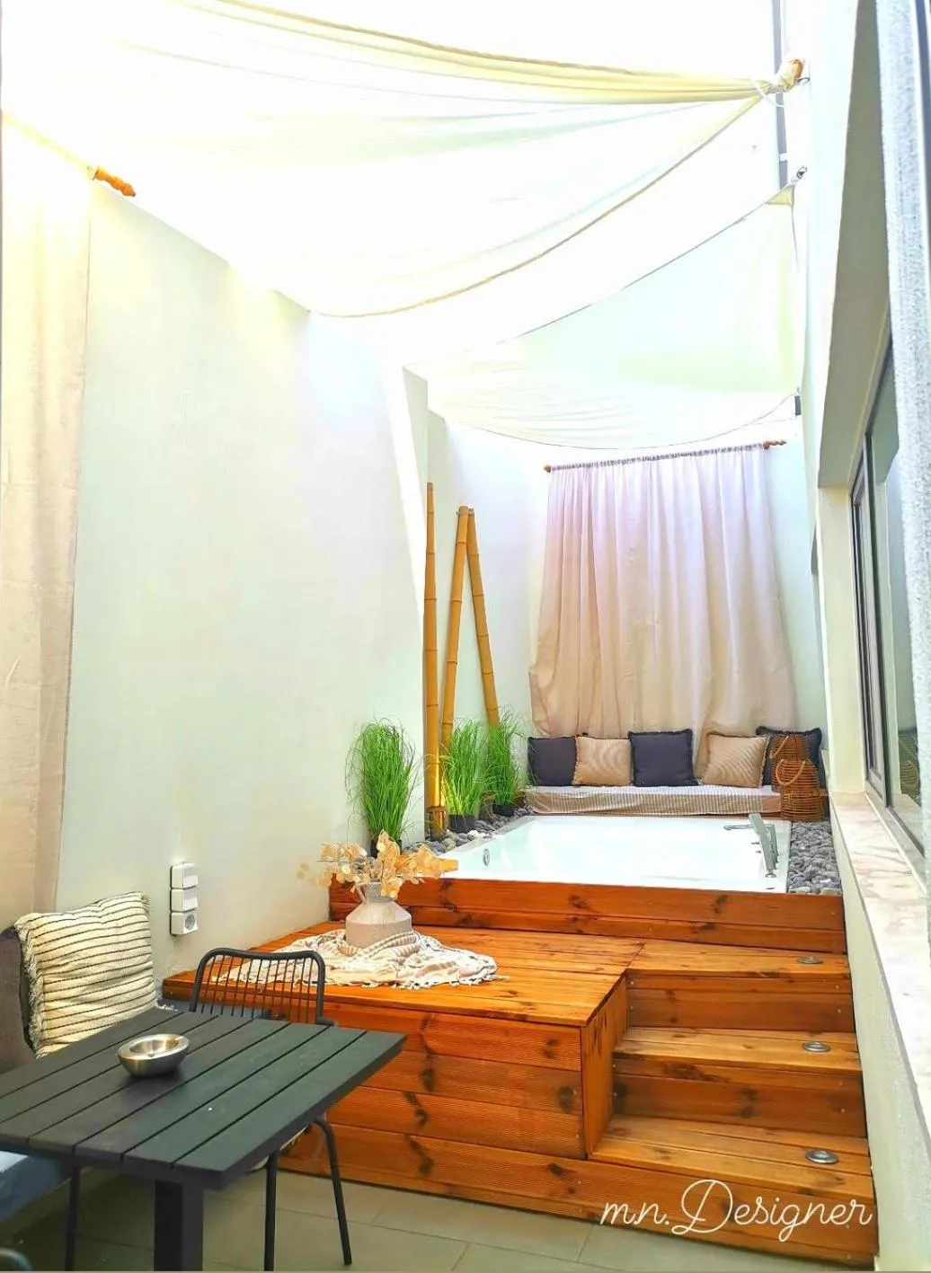 Seating area in Atlantis Boutique City Hotel