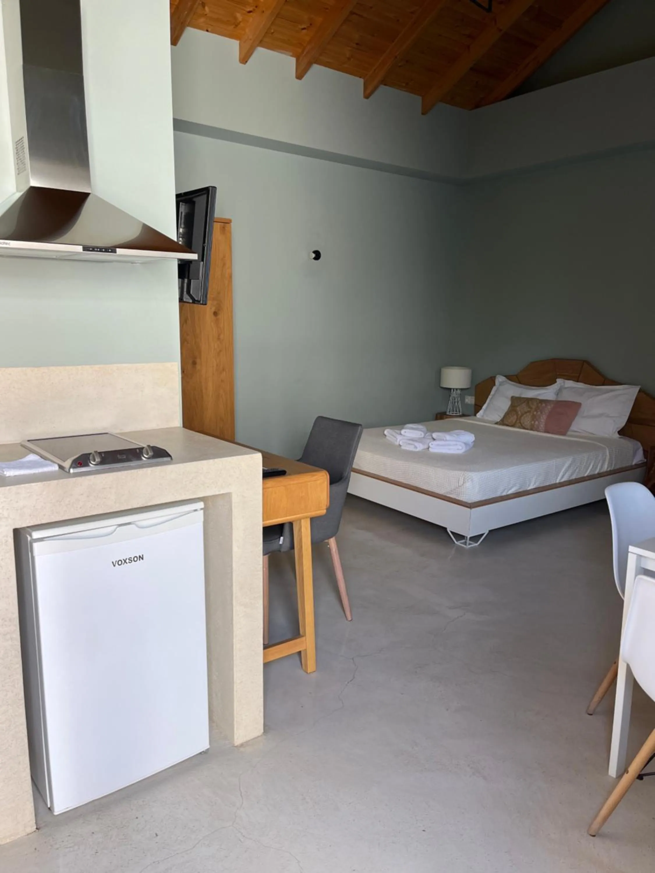 Kitchen or kitchenette, Bed in Anthelia