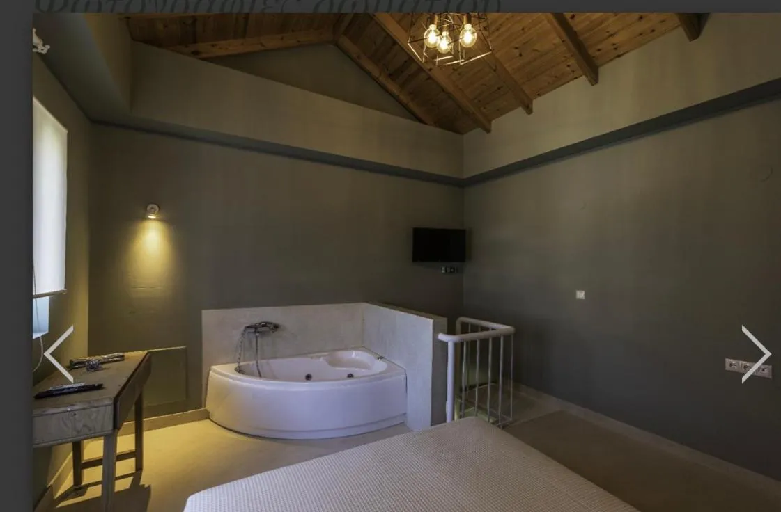 Steam room, Bed in Anthelia