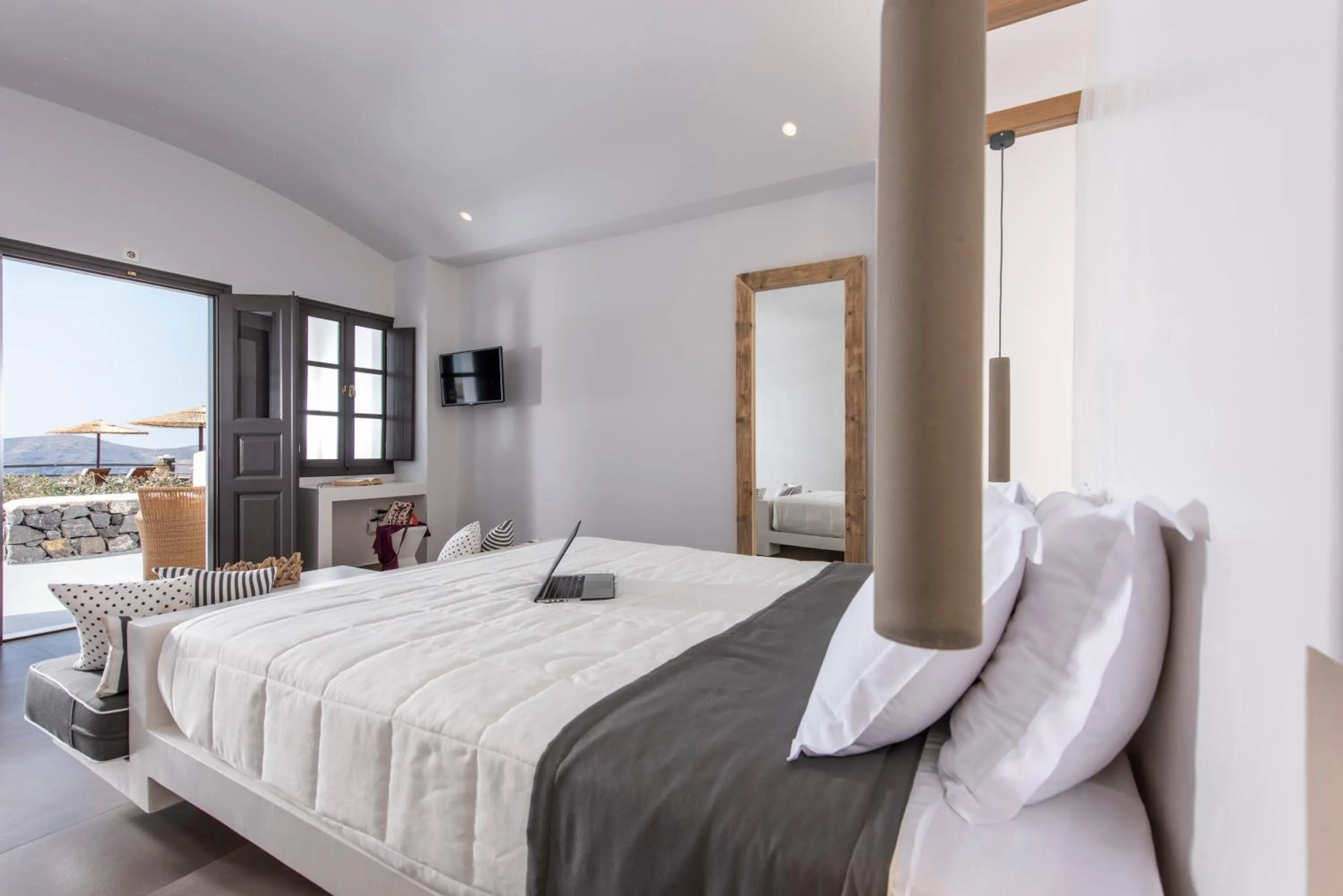 Time of day, Bed in Caldera's Memories