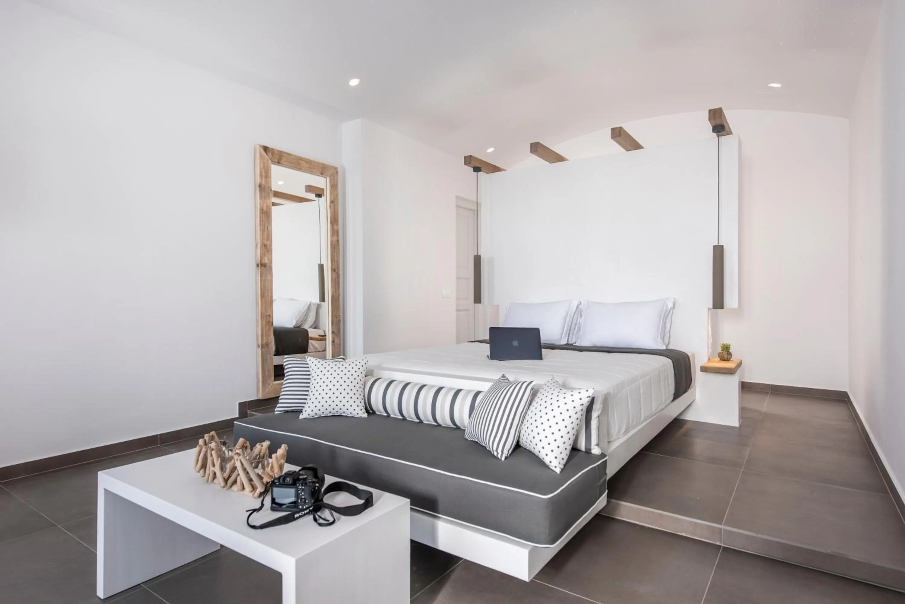 Time of day, Bed in Caldera's Memories