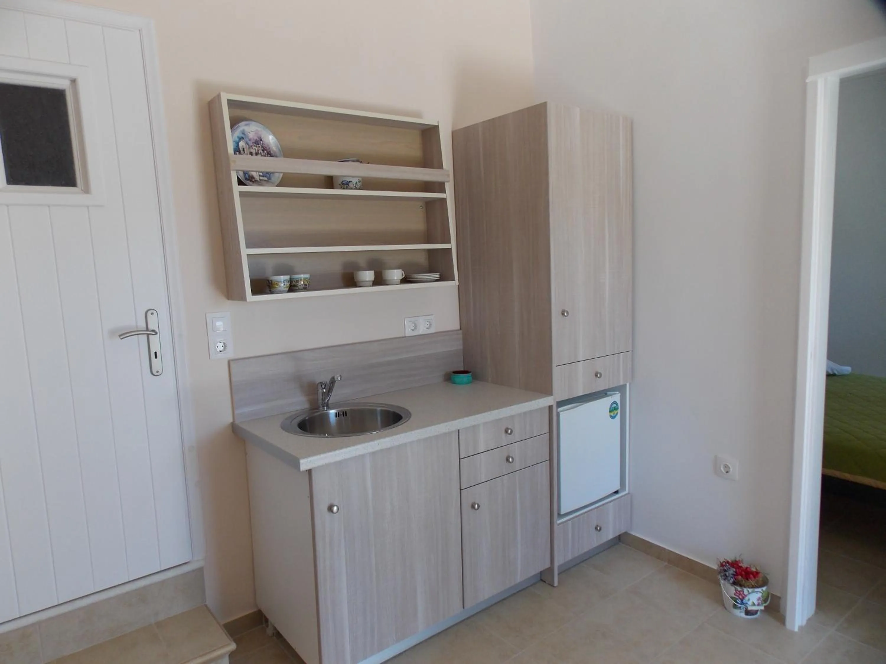 Coffee/tea facilities in Galaxy Hotel