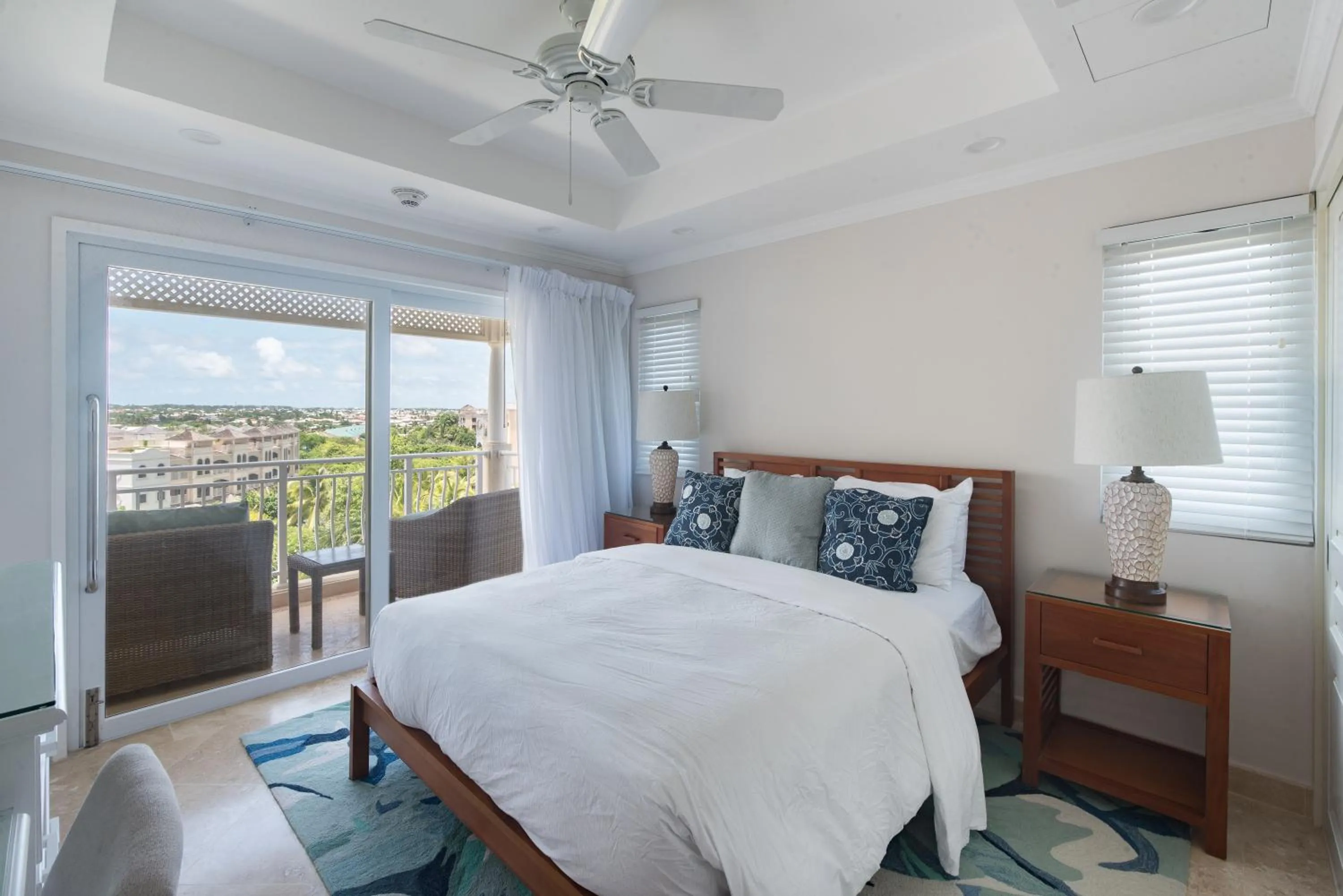 Bedroom, Bed in The Crane Resort