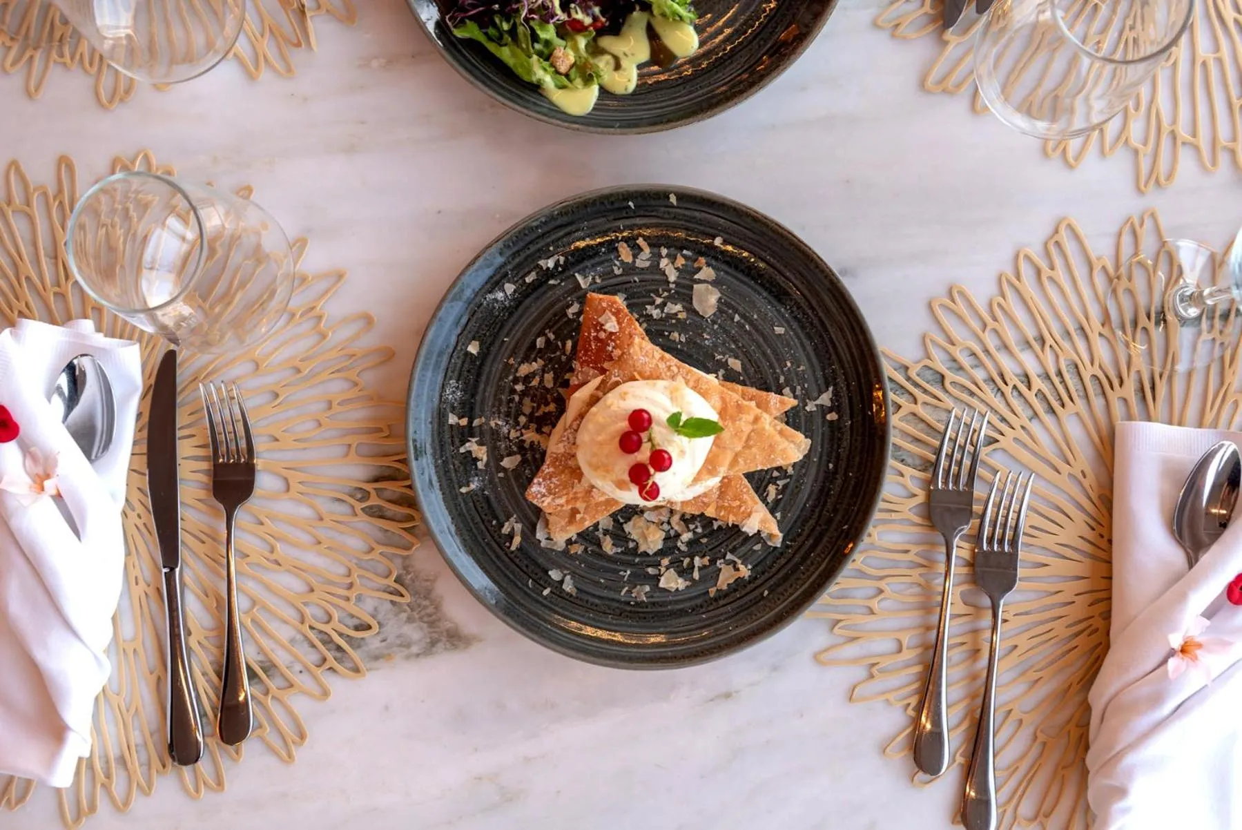 Restaurant/places to eat in Ikaros Beach, Luxury Resort & Spa - Adults Only