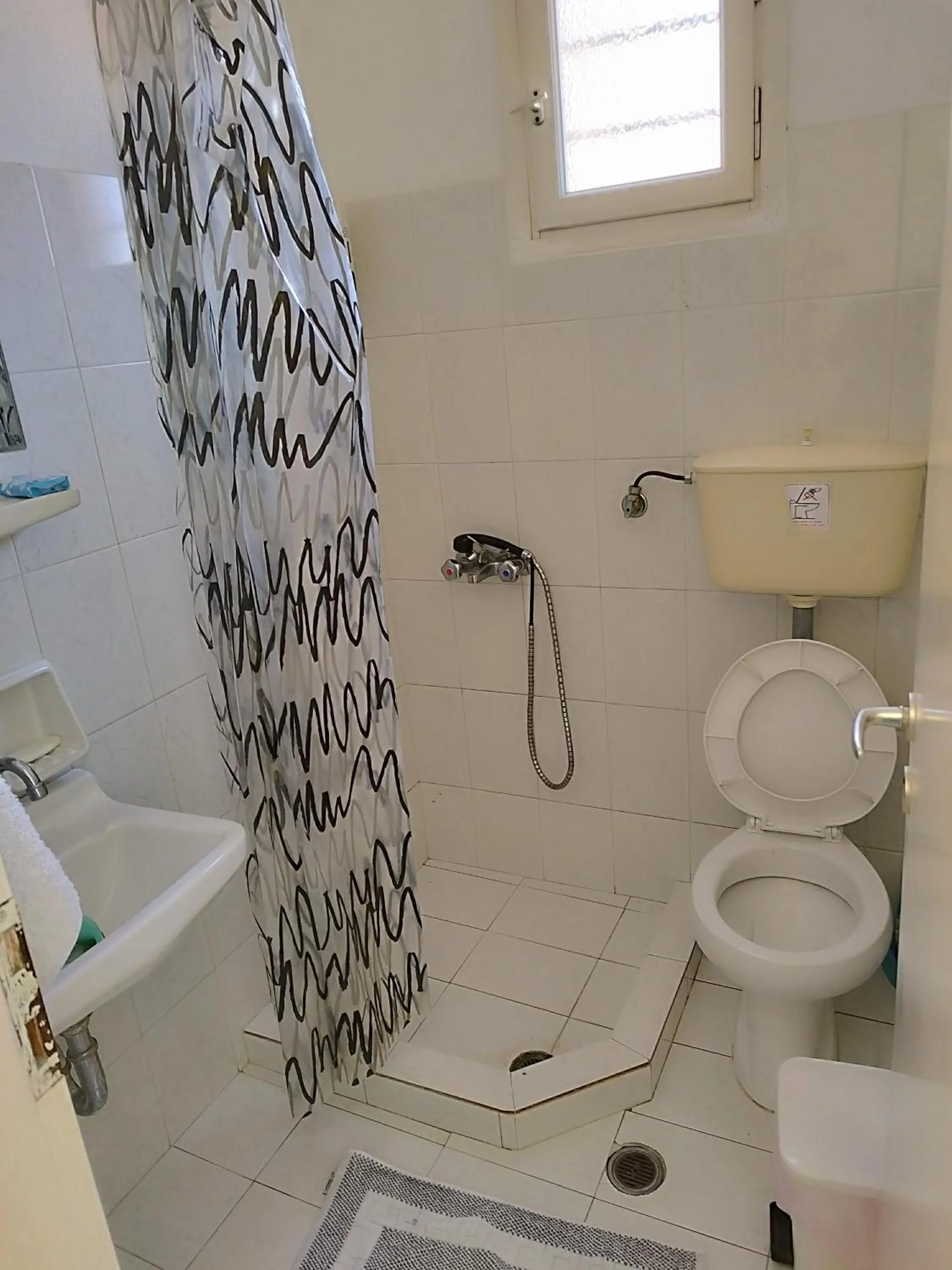 Toilet in Ios Pelagos