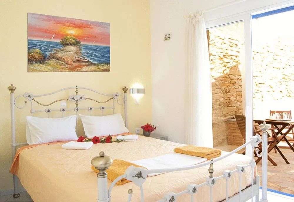 Bed in Ios Pelagos