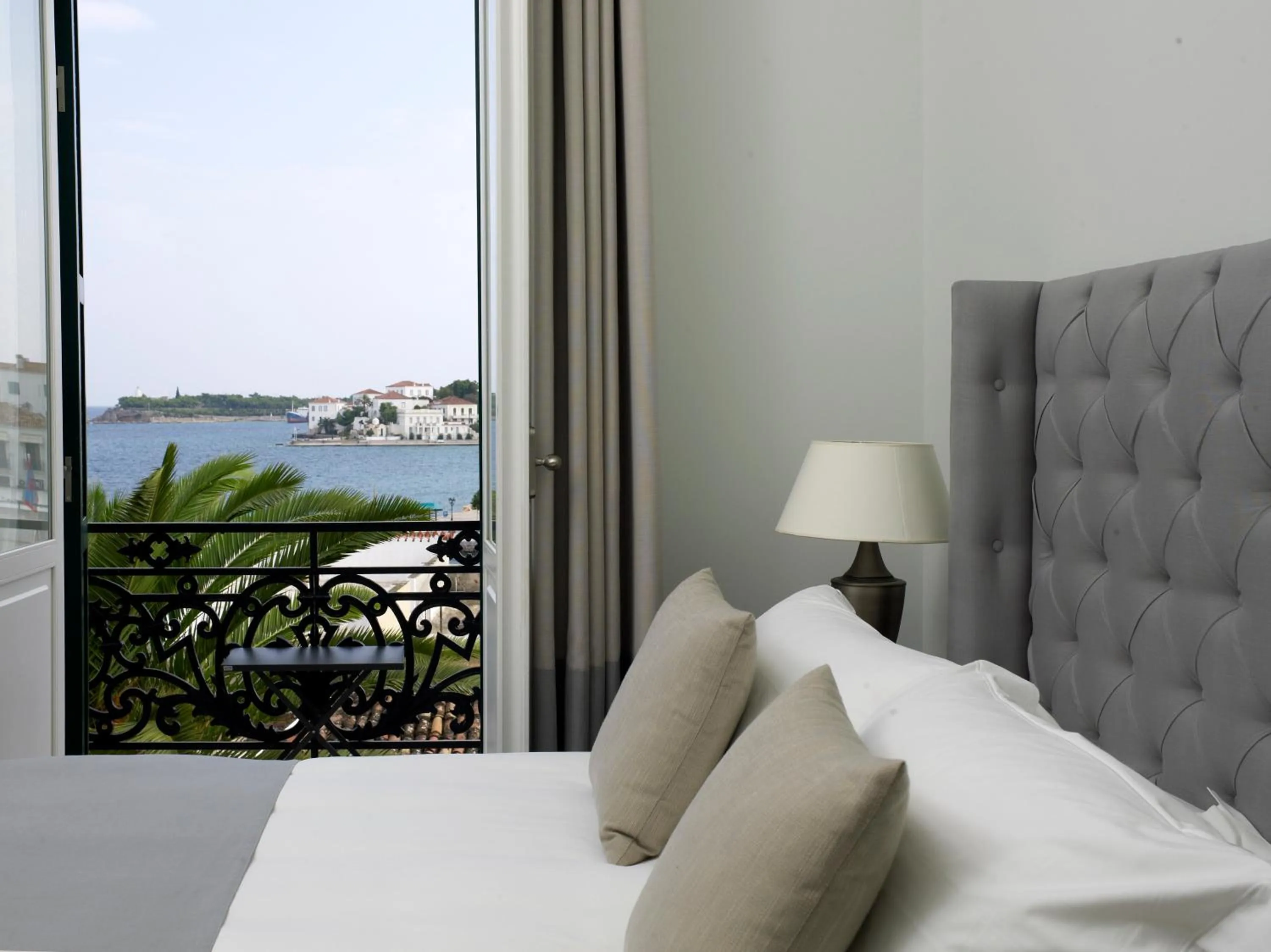 Bedroom, Bed in Poseidonion Grand Hotel