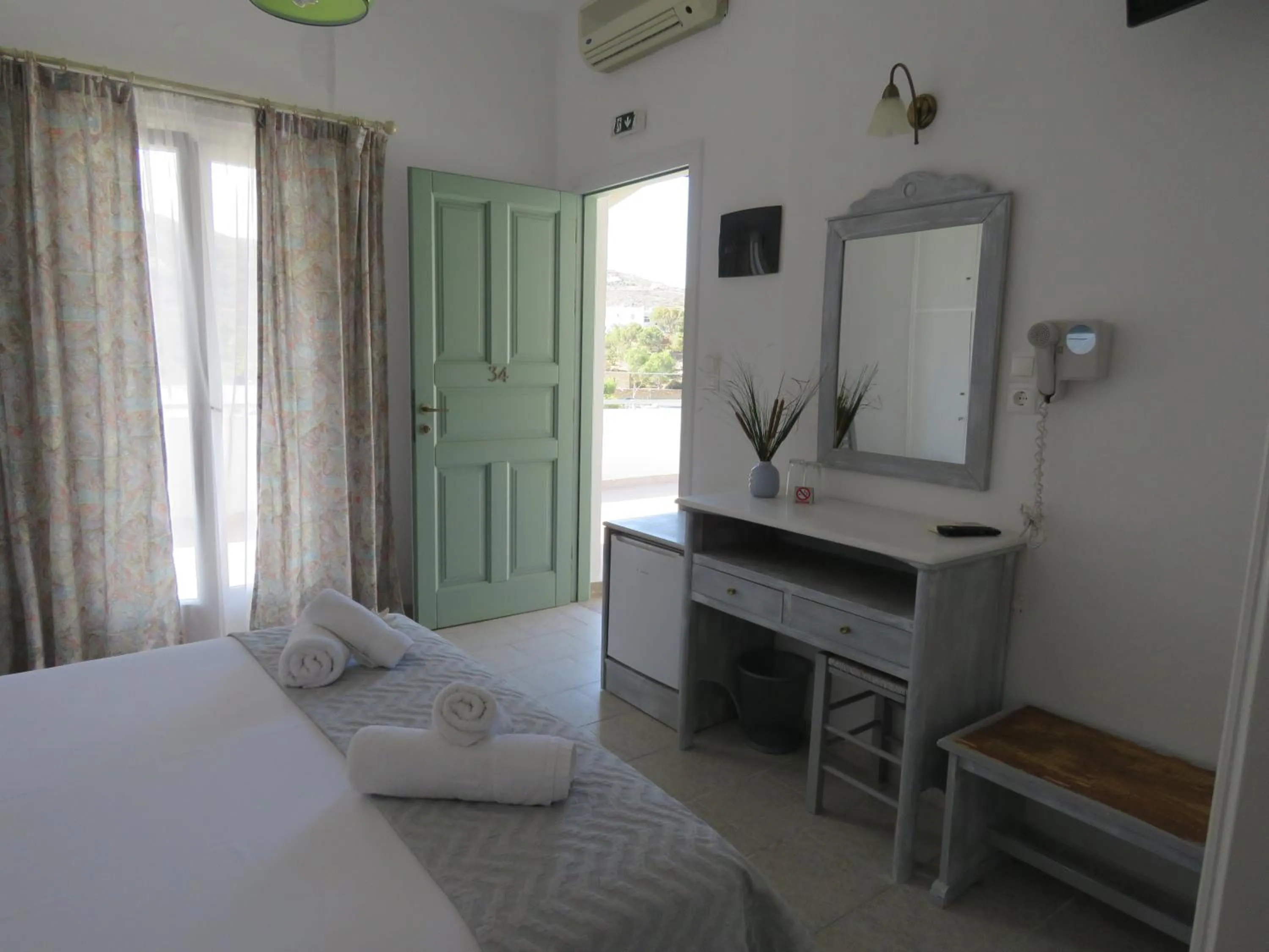 Bedroom, Bed in Corali Beach Hotel