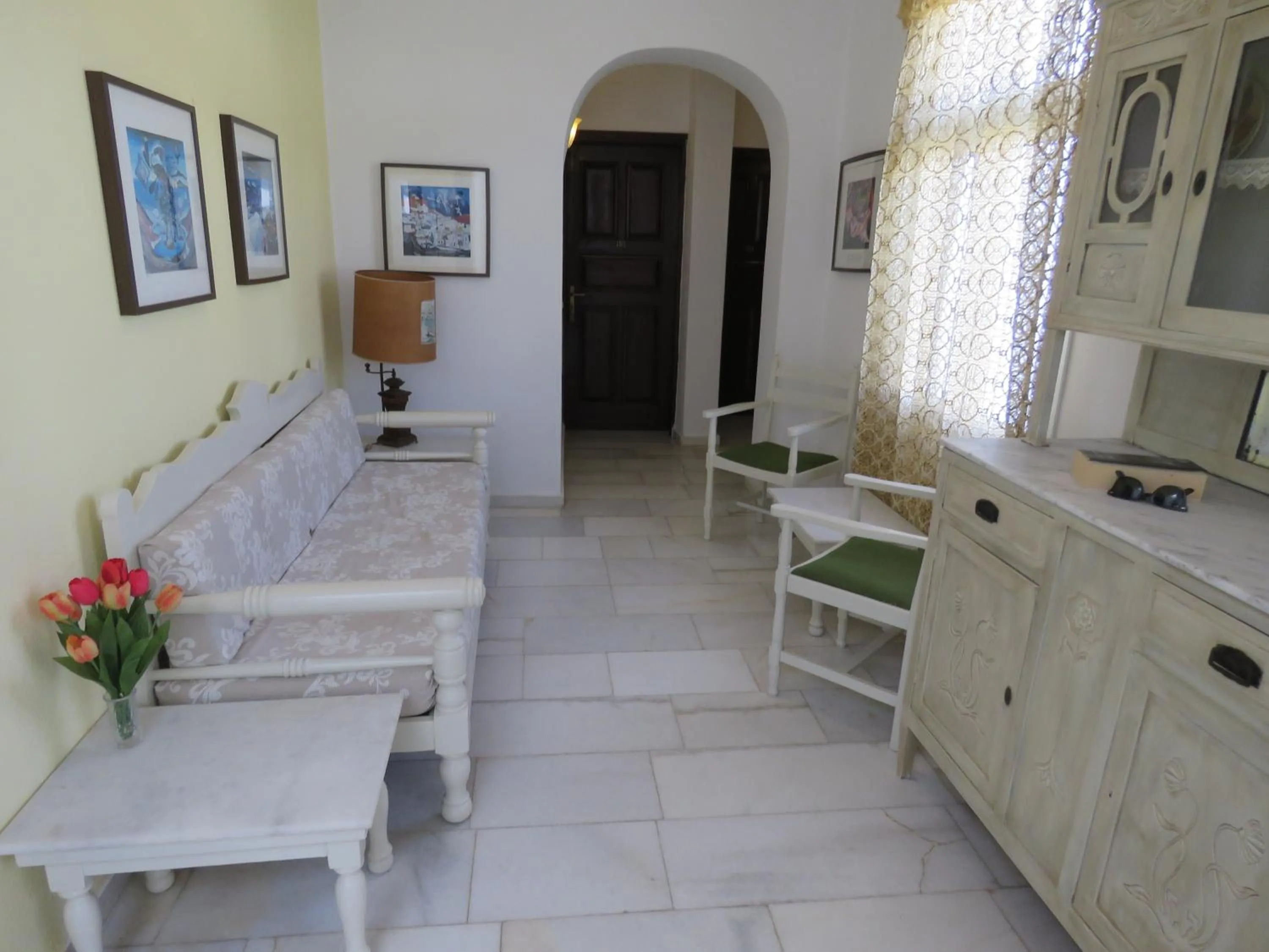 Living room in Corali Beach Hotel