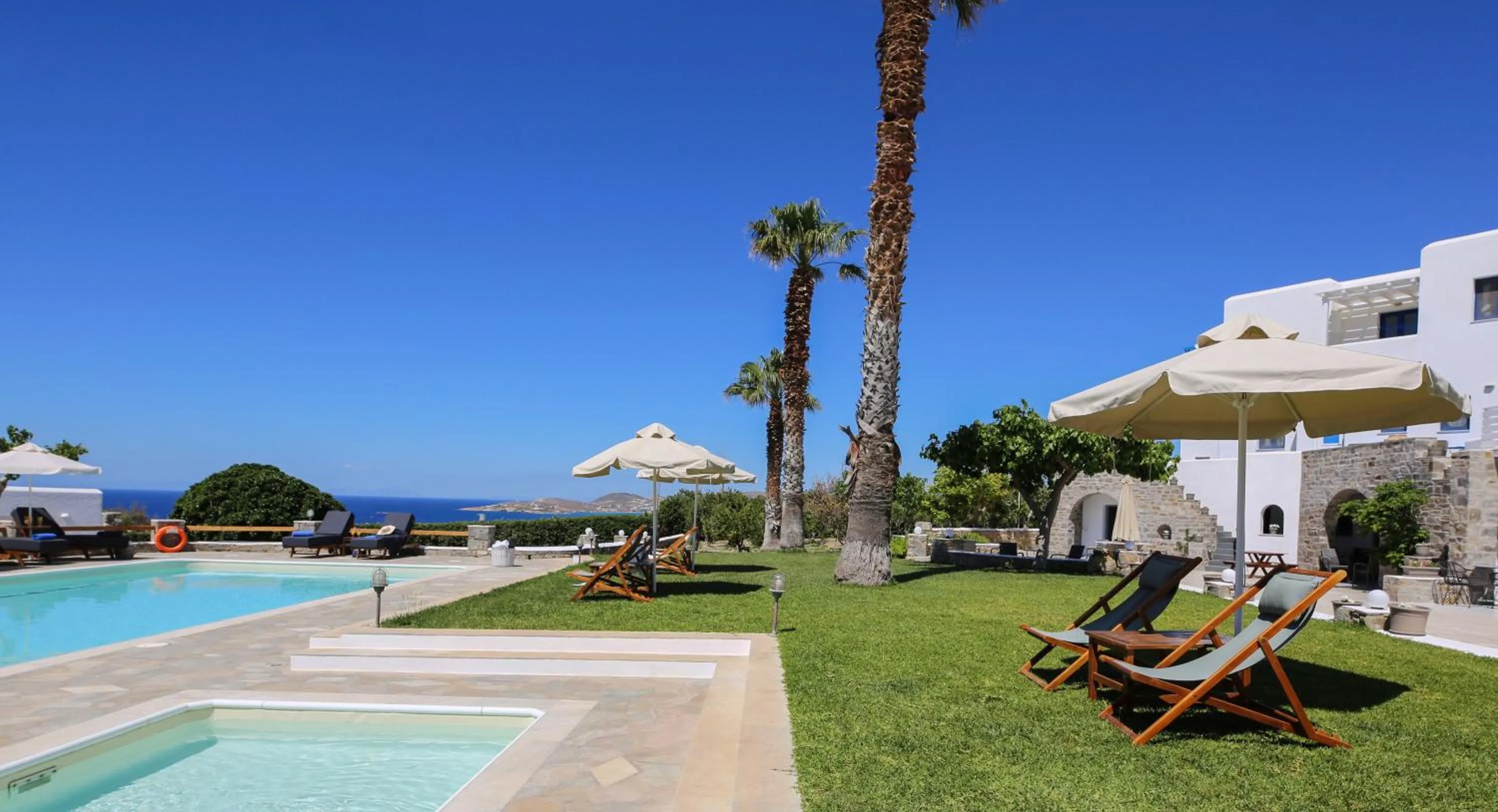 sunbed in Fragoulis Village