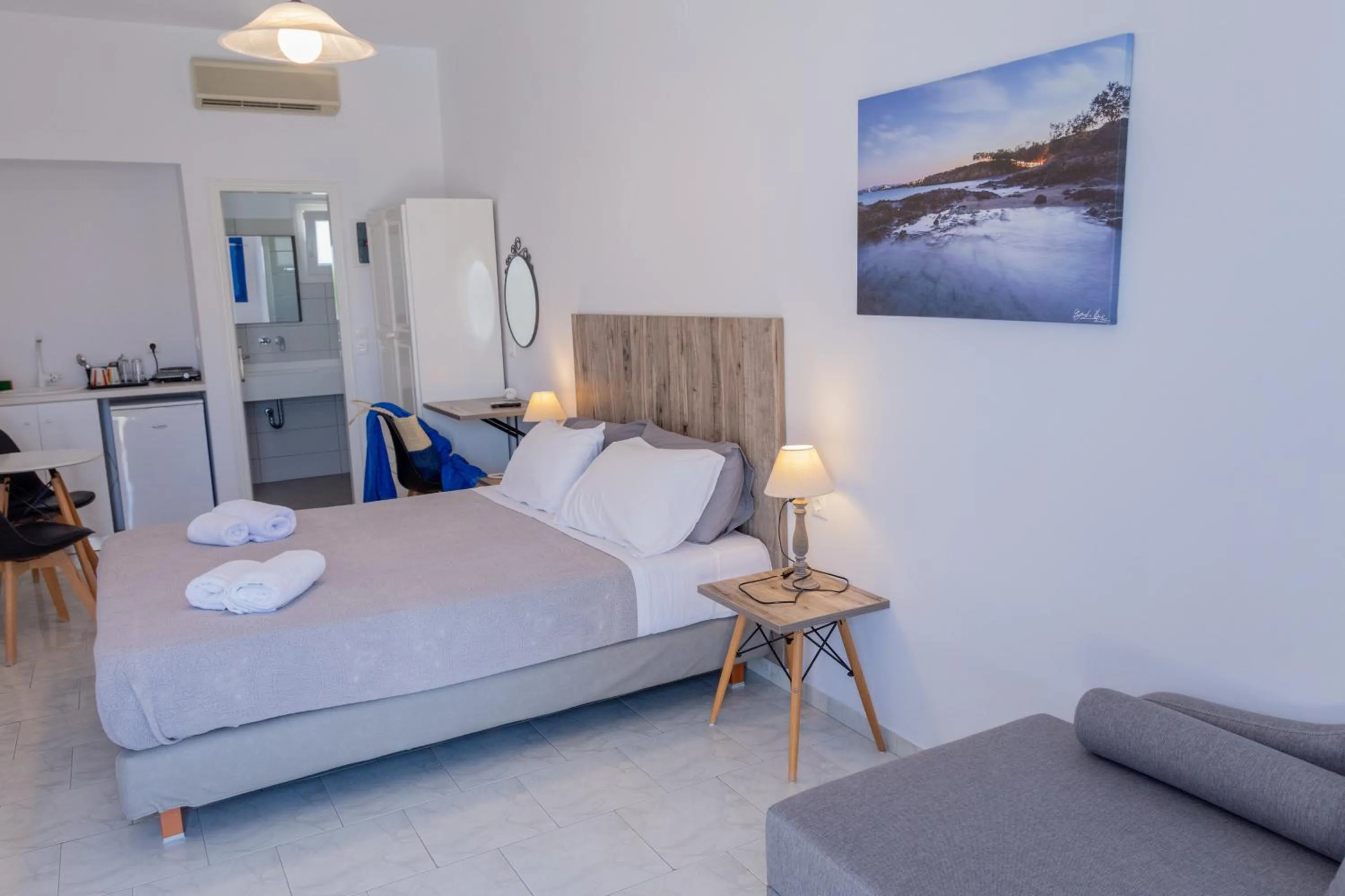 Photo of the whole room in Fragoulis Village