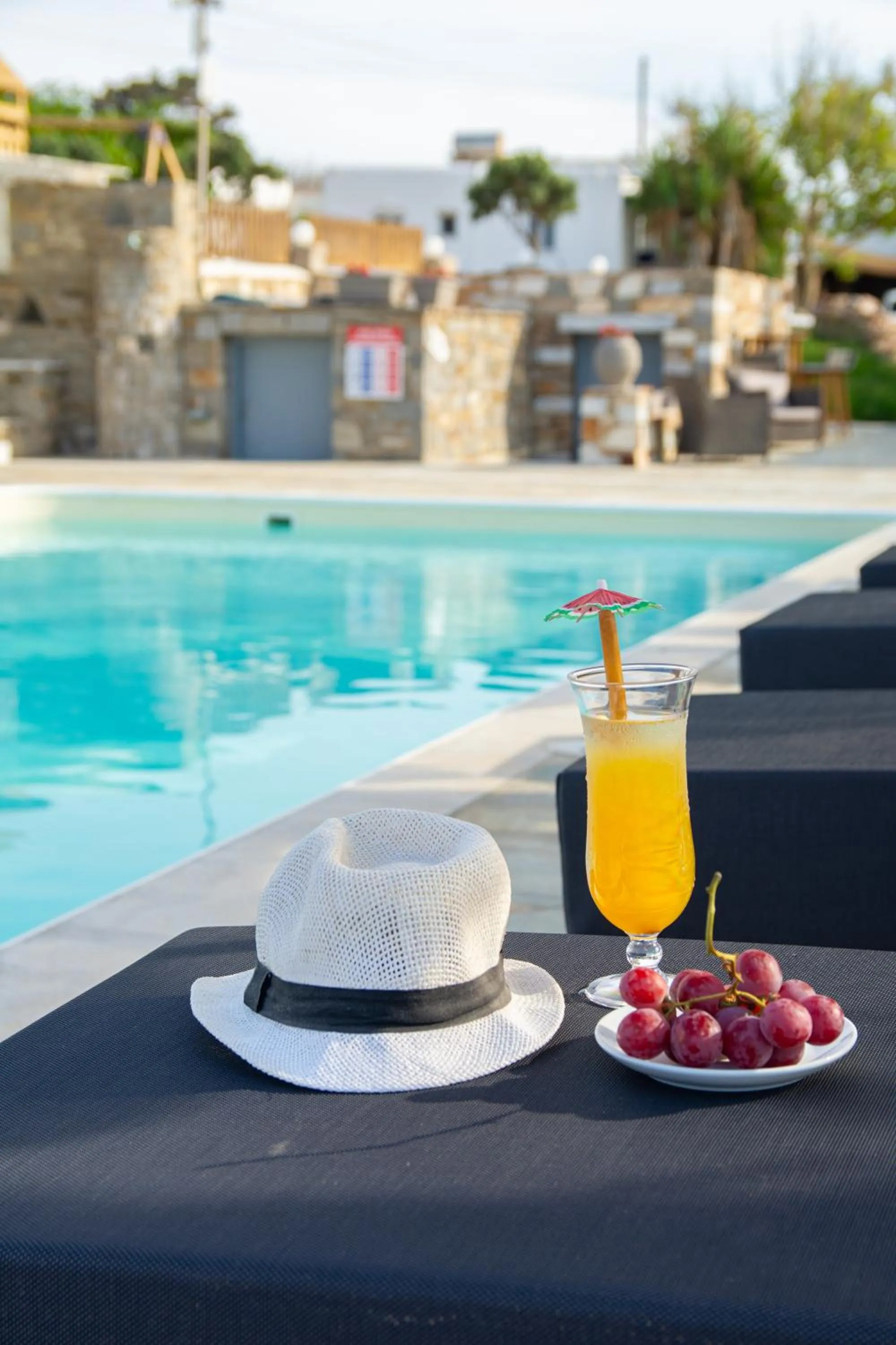 Food and drinks in Fragoulis Village