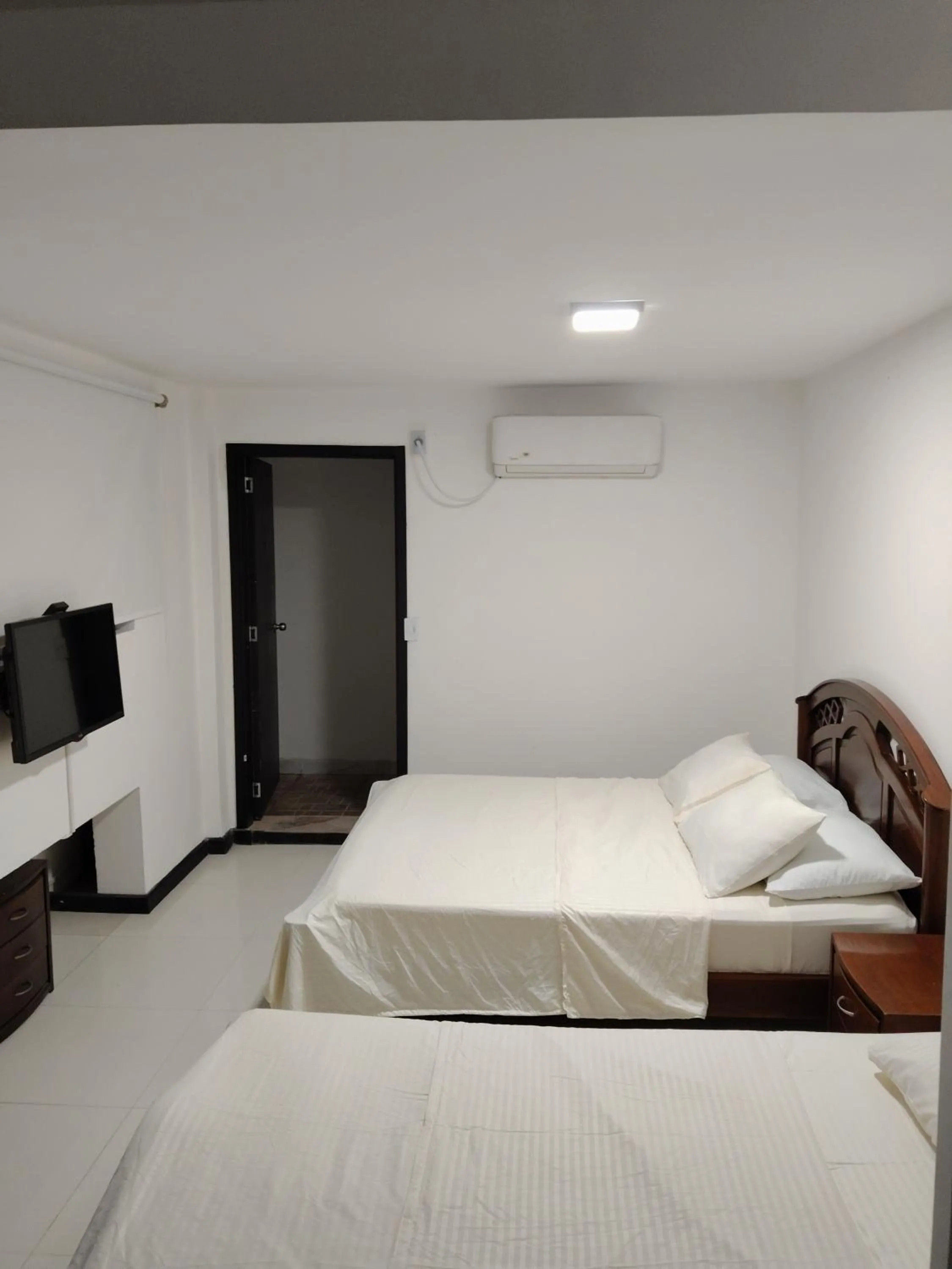 Deluxe Double Room (2 Adults + 1 Child) in Hotel PREMIUM HOUSE