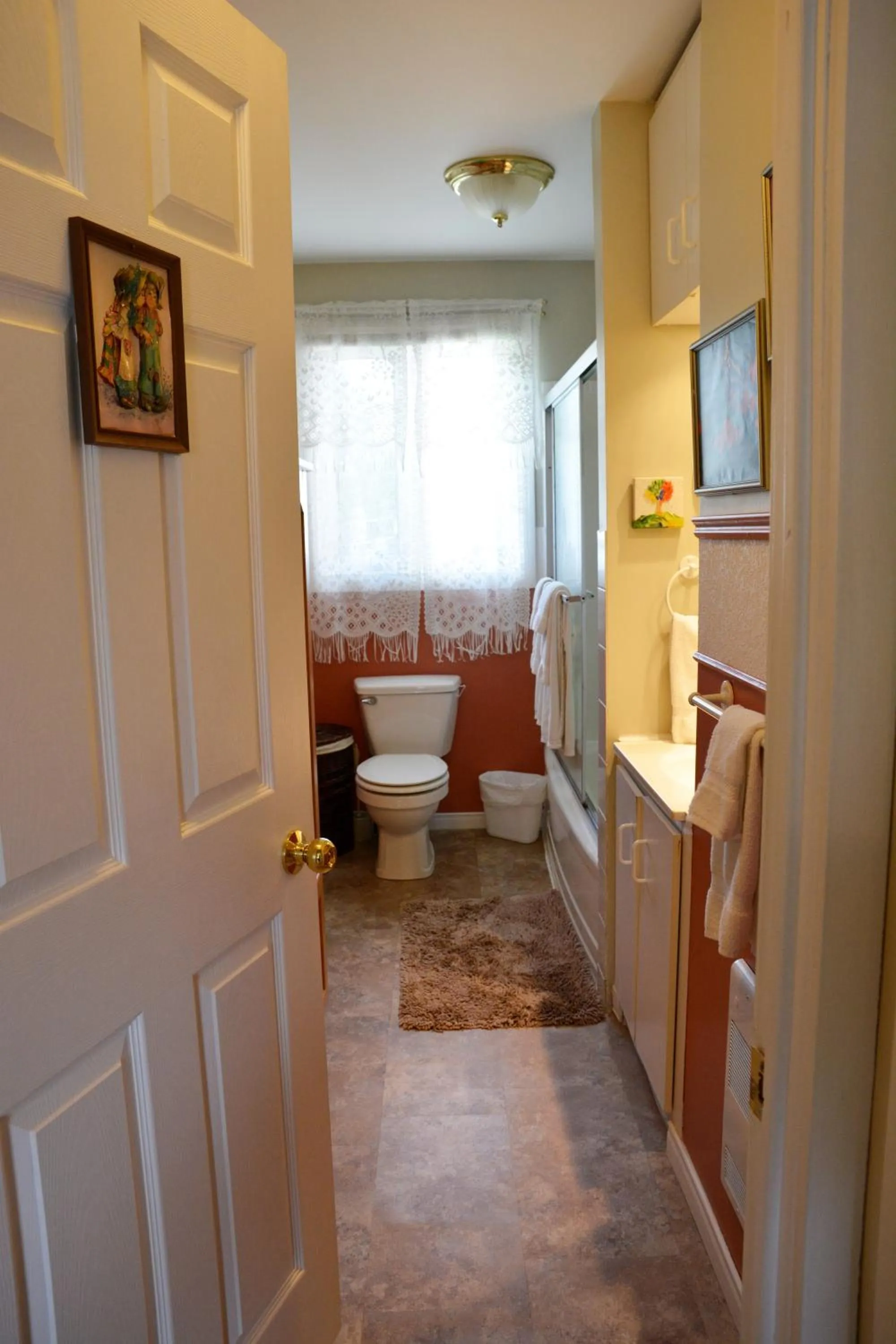 Toilet in Gîte Marie-Claire