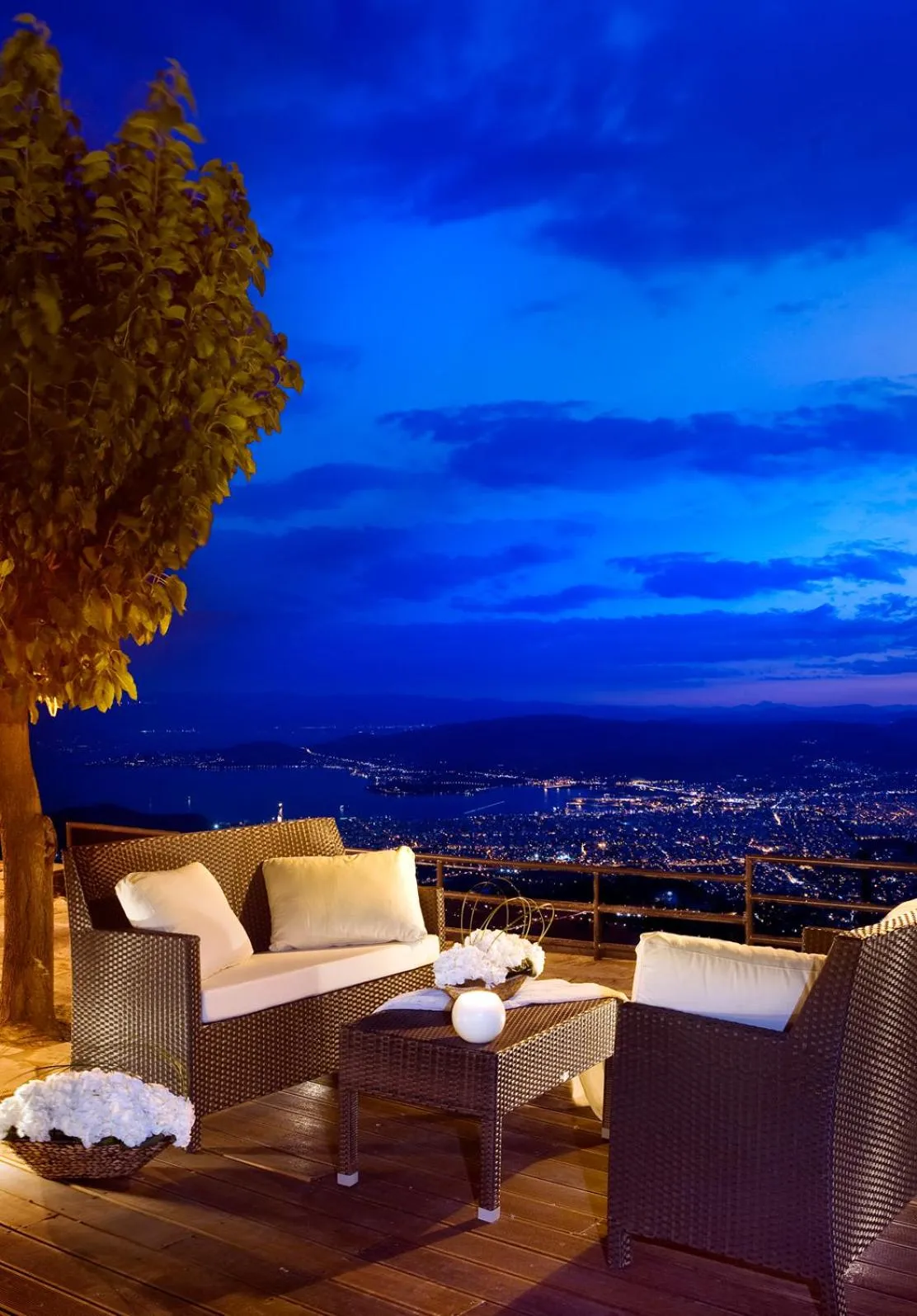 Property building in Xenia Palace Portaria