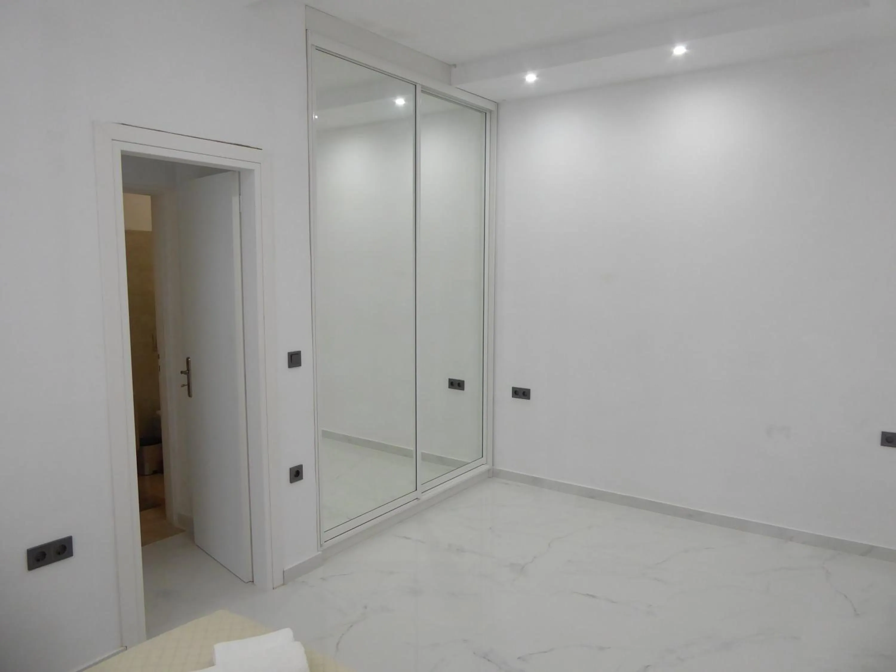 wardrobe in Skala Sunset Hotel and spa