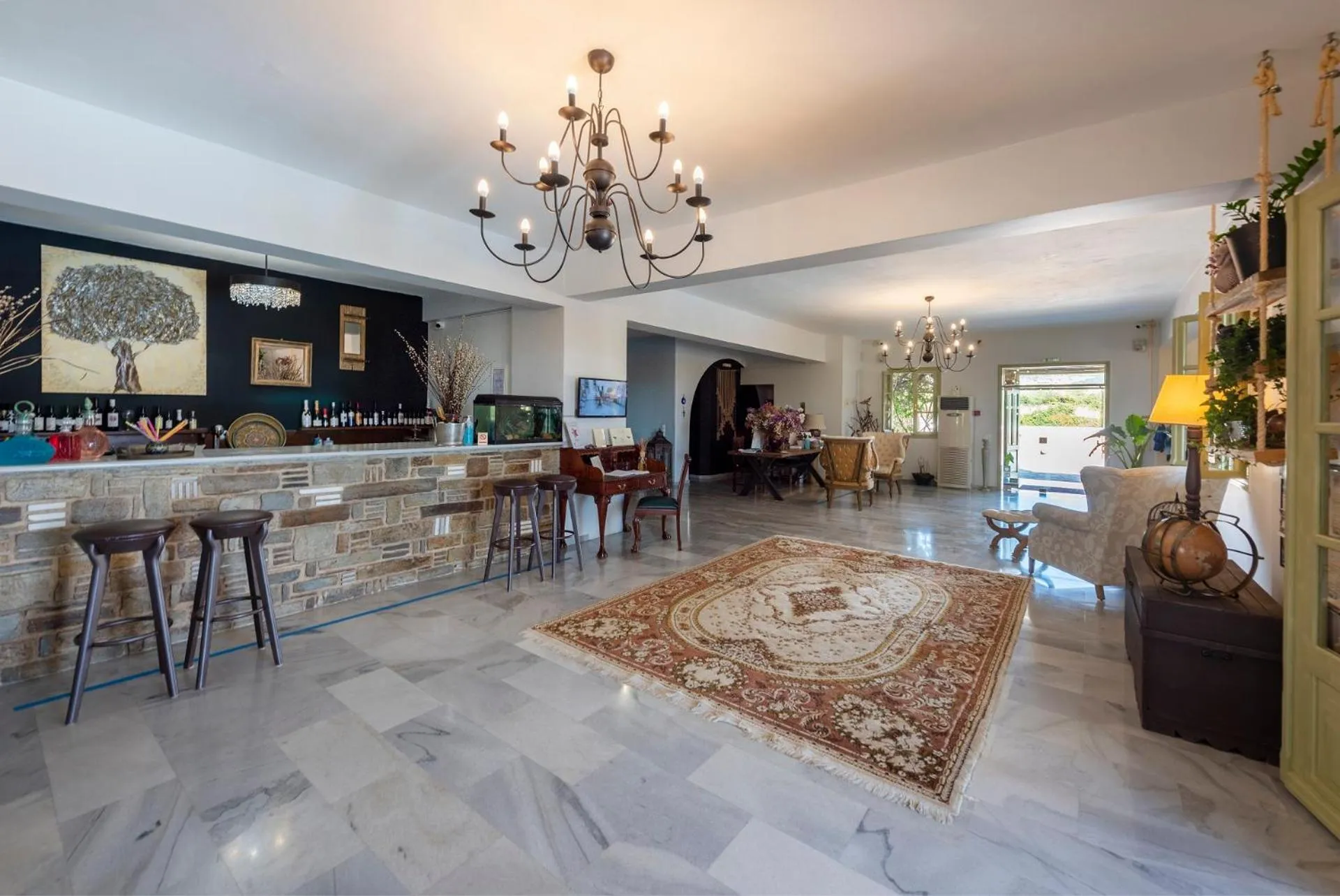 Lobby or reception in Parosland Hotel