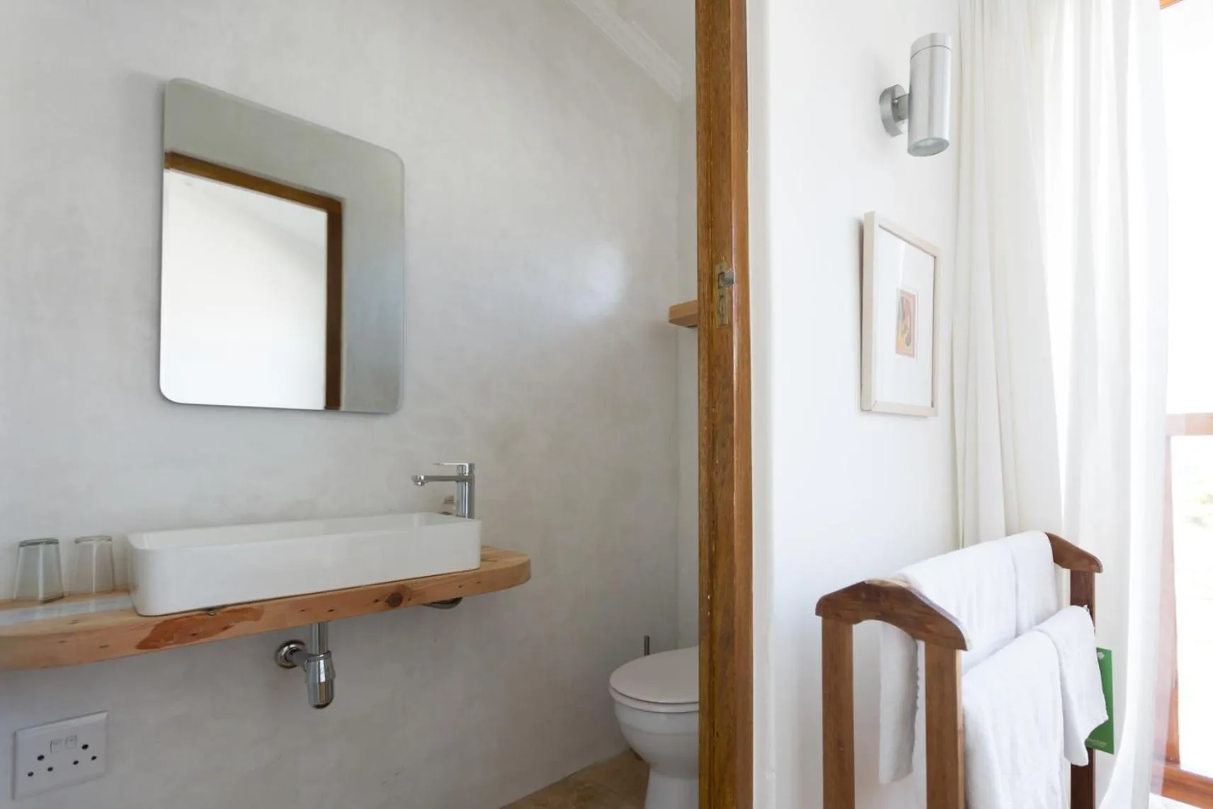 Bathroom in Chartfield Guesthouse