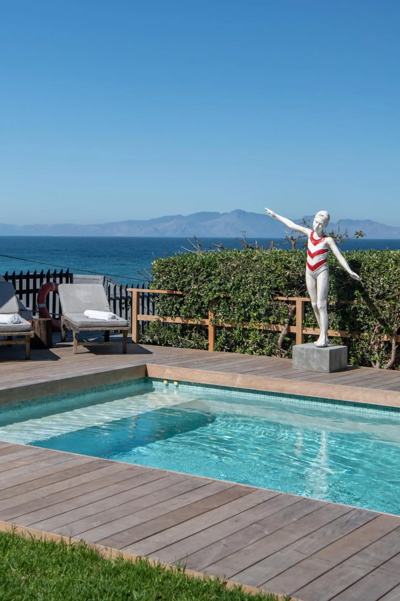 Swimming pool in Chartfield Guesthouse