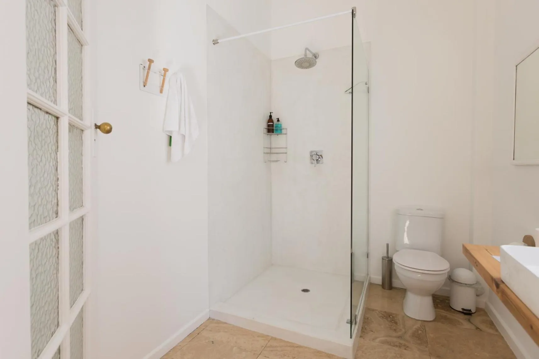 Bathroom in Chartfield Guesthouse