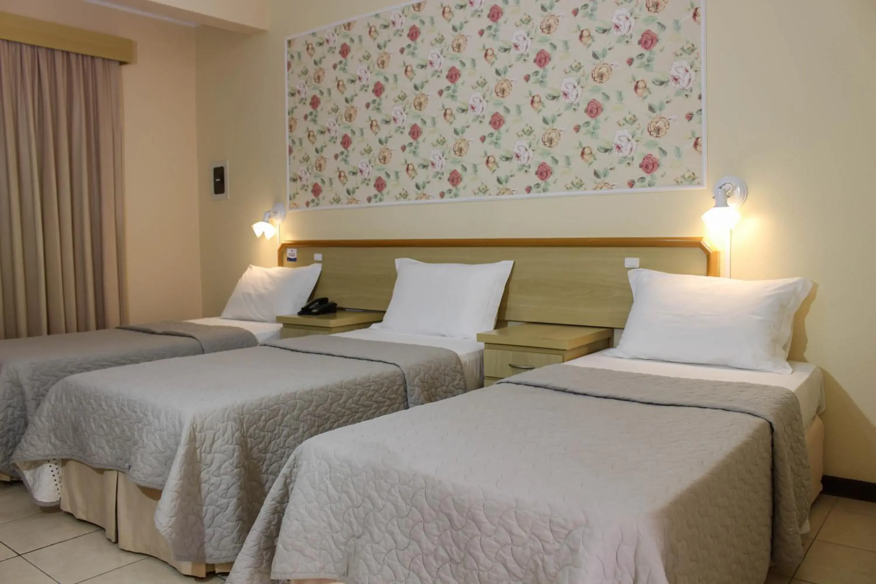 Standard Triple Room - single occupancy in Hotel do Santuário Standard Triple Room - single occupancy in Hotel do Santuário