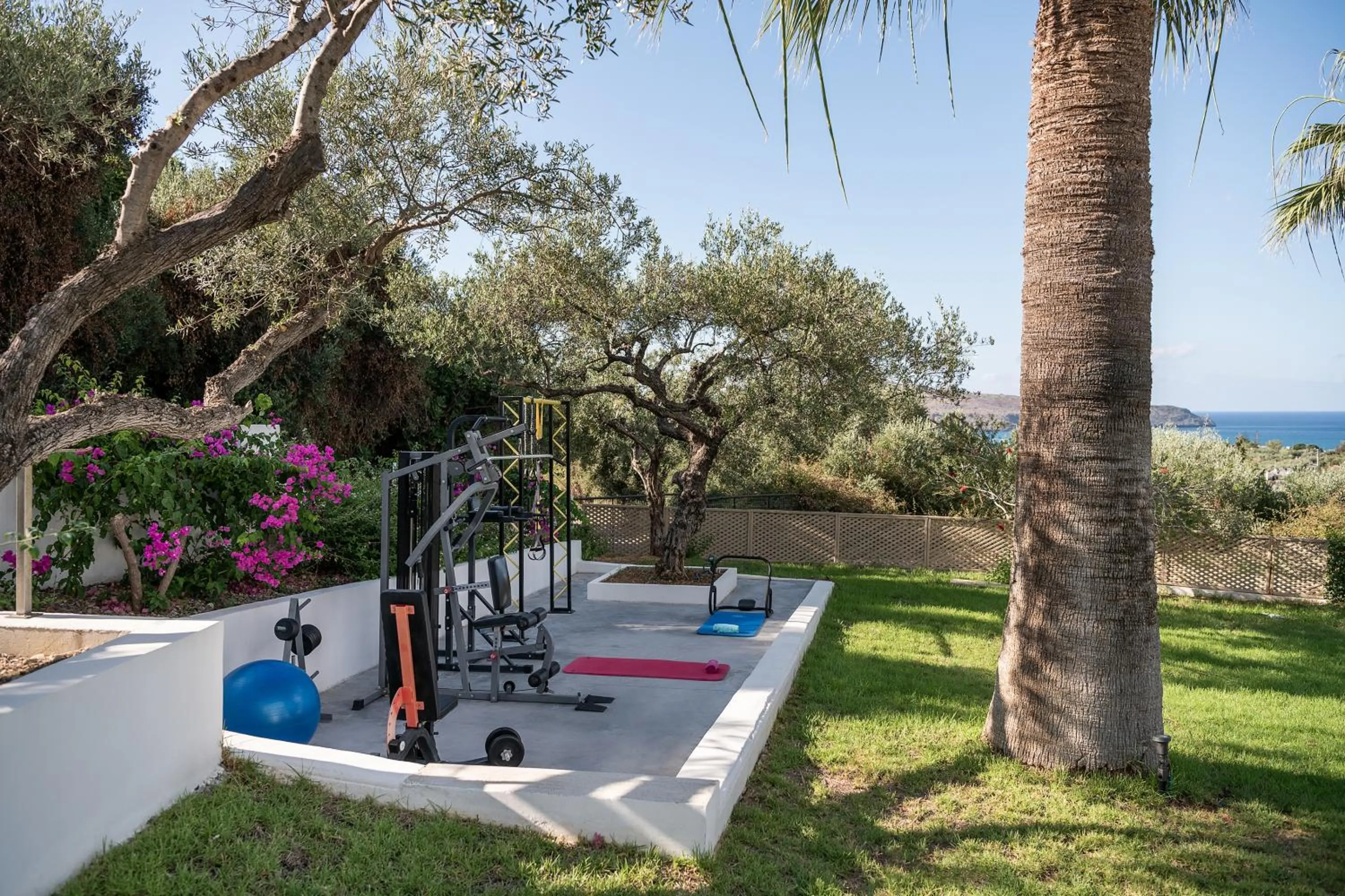Fitness centre/facilities in Villa Life