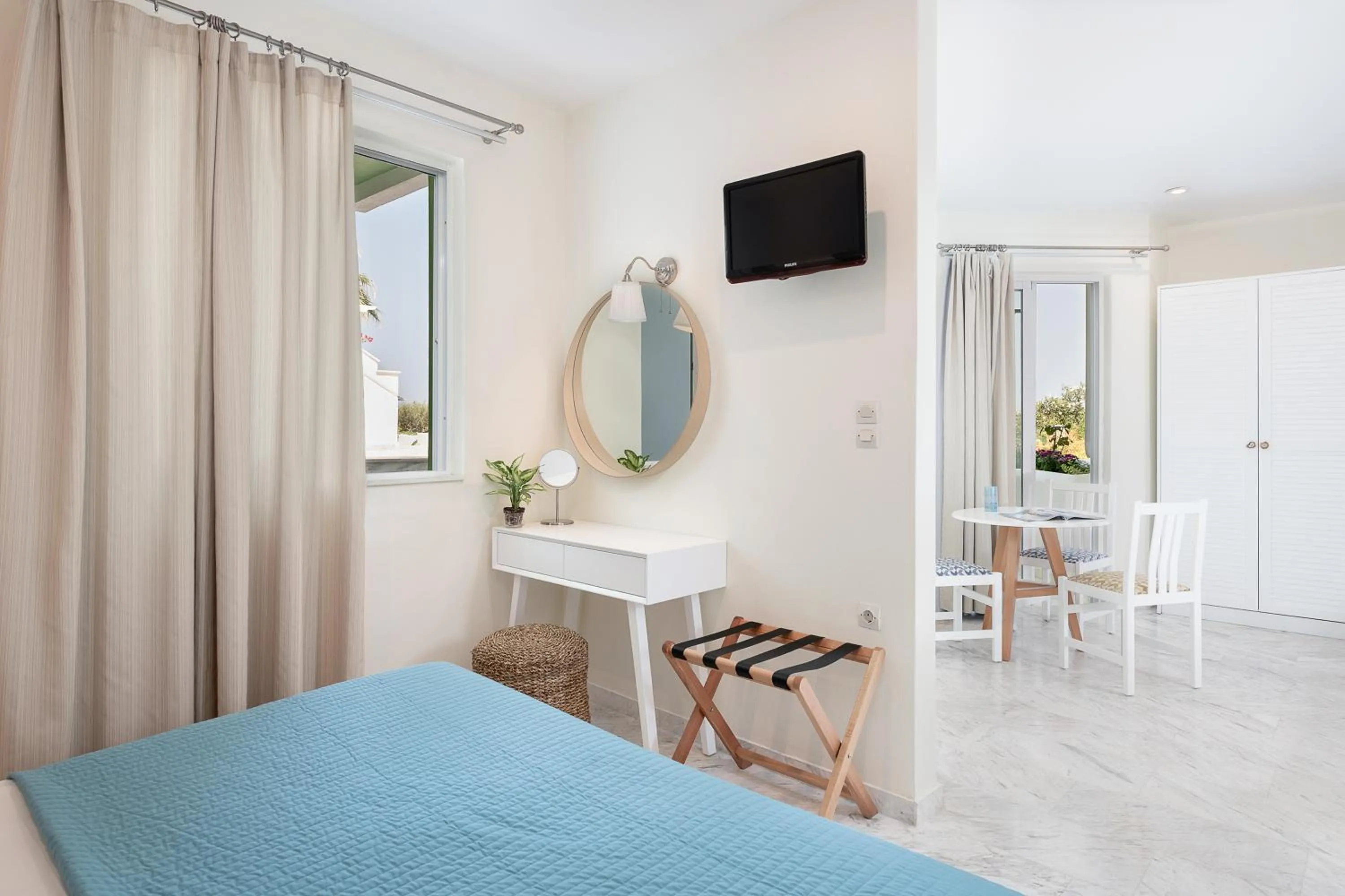 TV and multimedia, Bed in Villa Life
