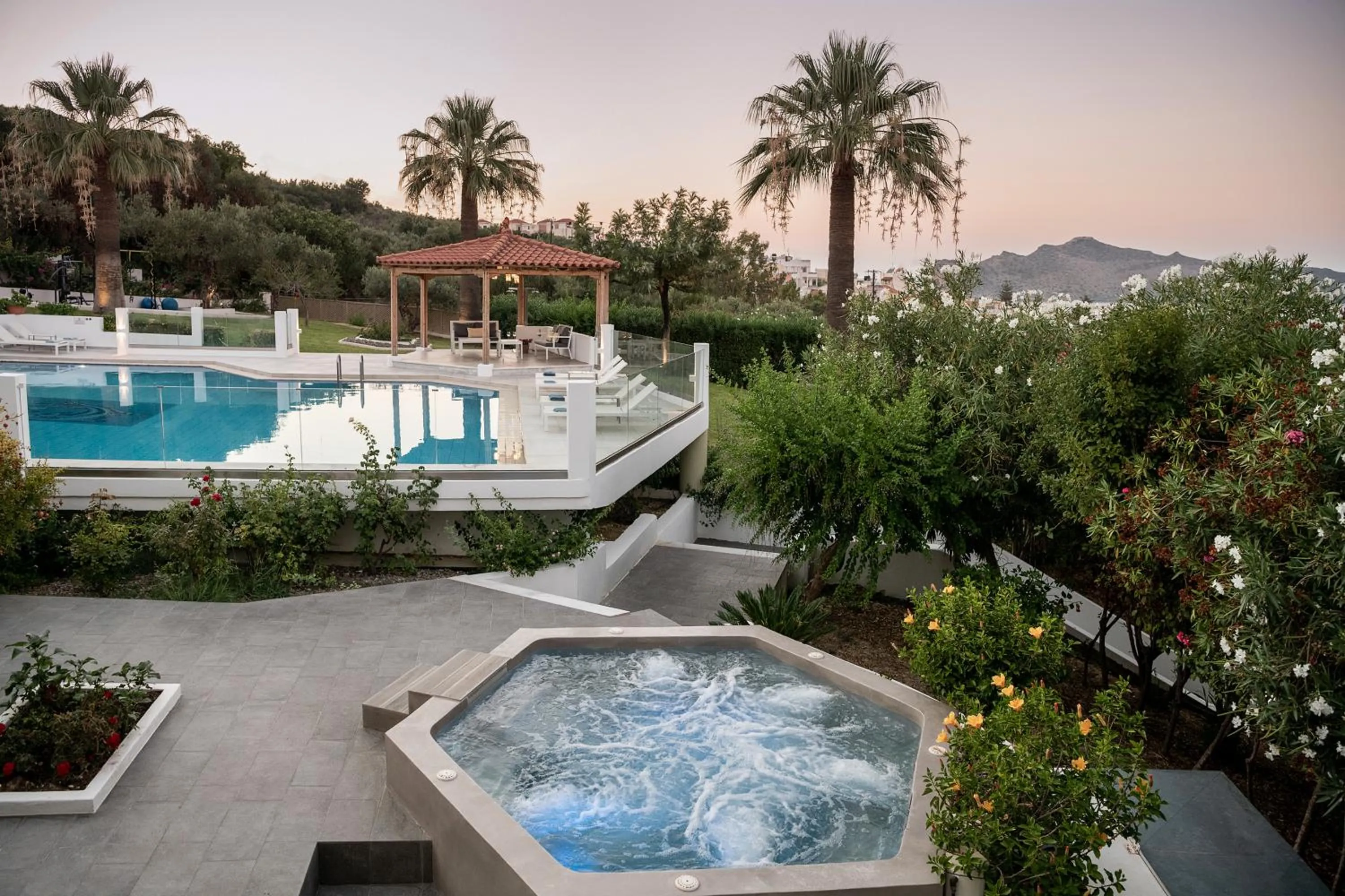 Hot Tub in Villa Life