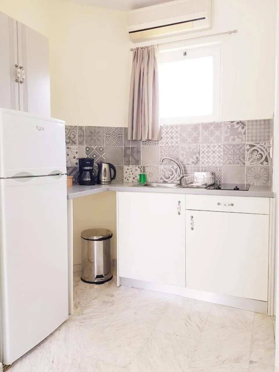 Kitchen or kitchenette in Villa Life