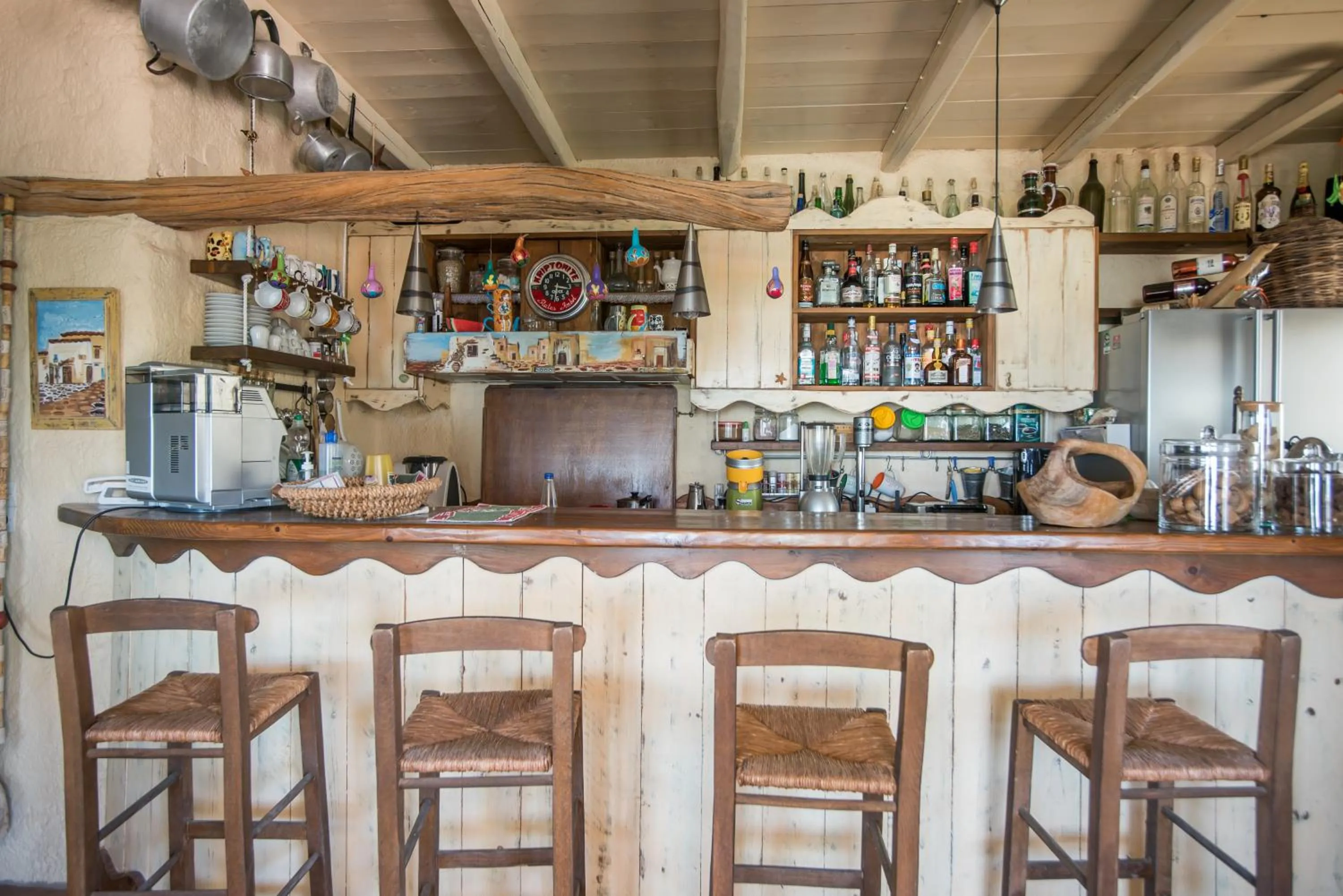 Restaurant/places to eat in Anthippi