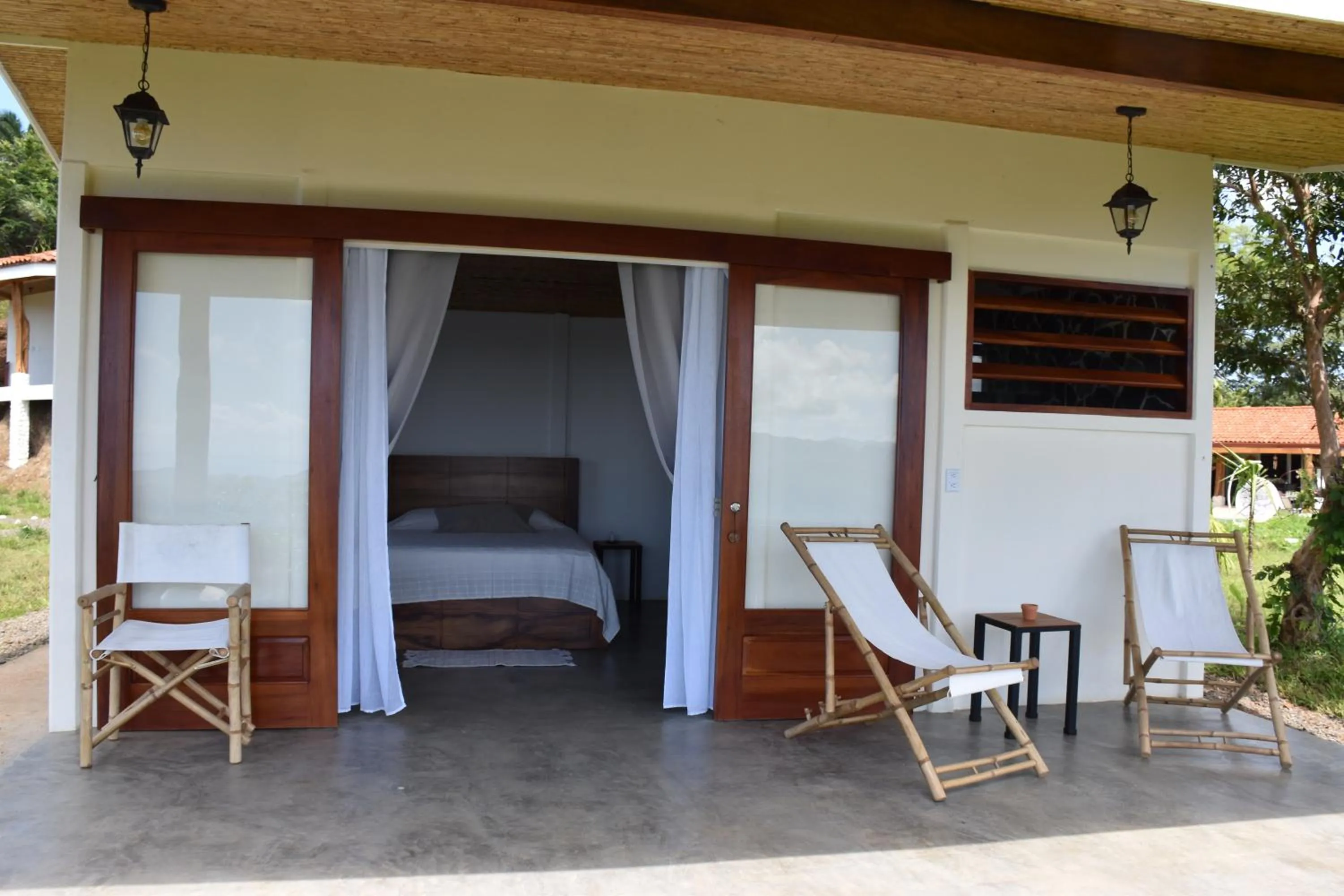 Bed in Hotel Peace & Lodge